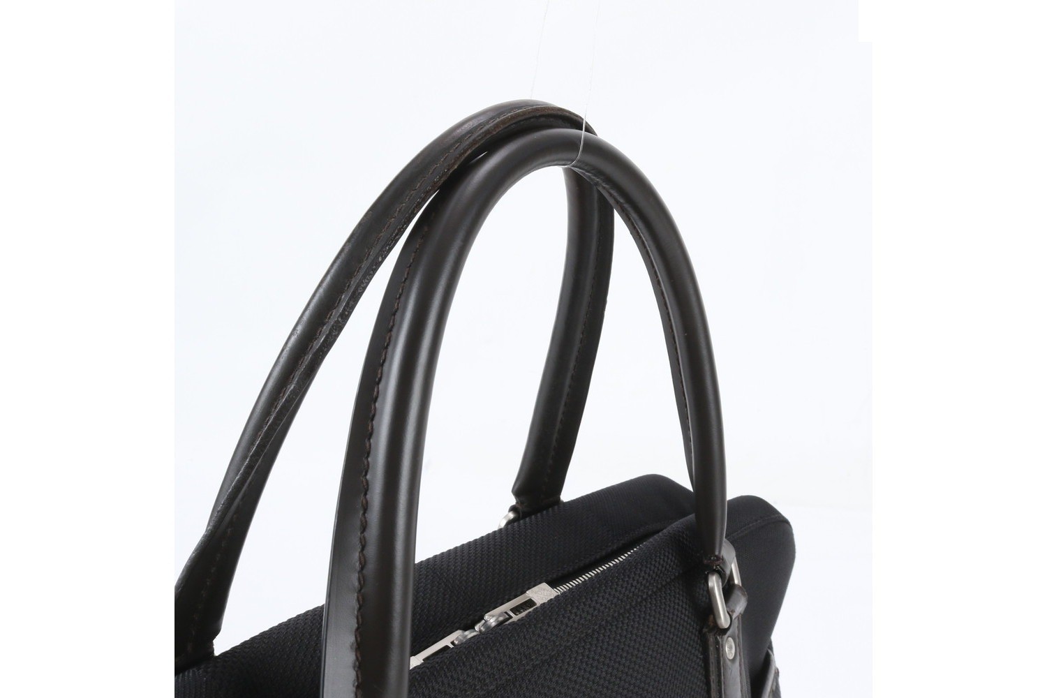 Damier Geant Yak M93082 Leather Business Bag — view 2