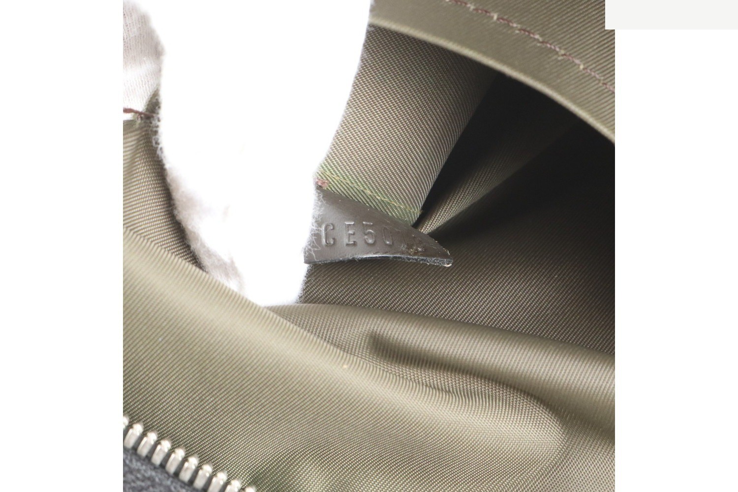 Damier Geant Yak M93082 Leather Business Bag — view 9
