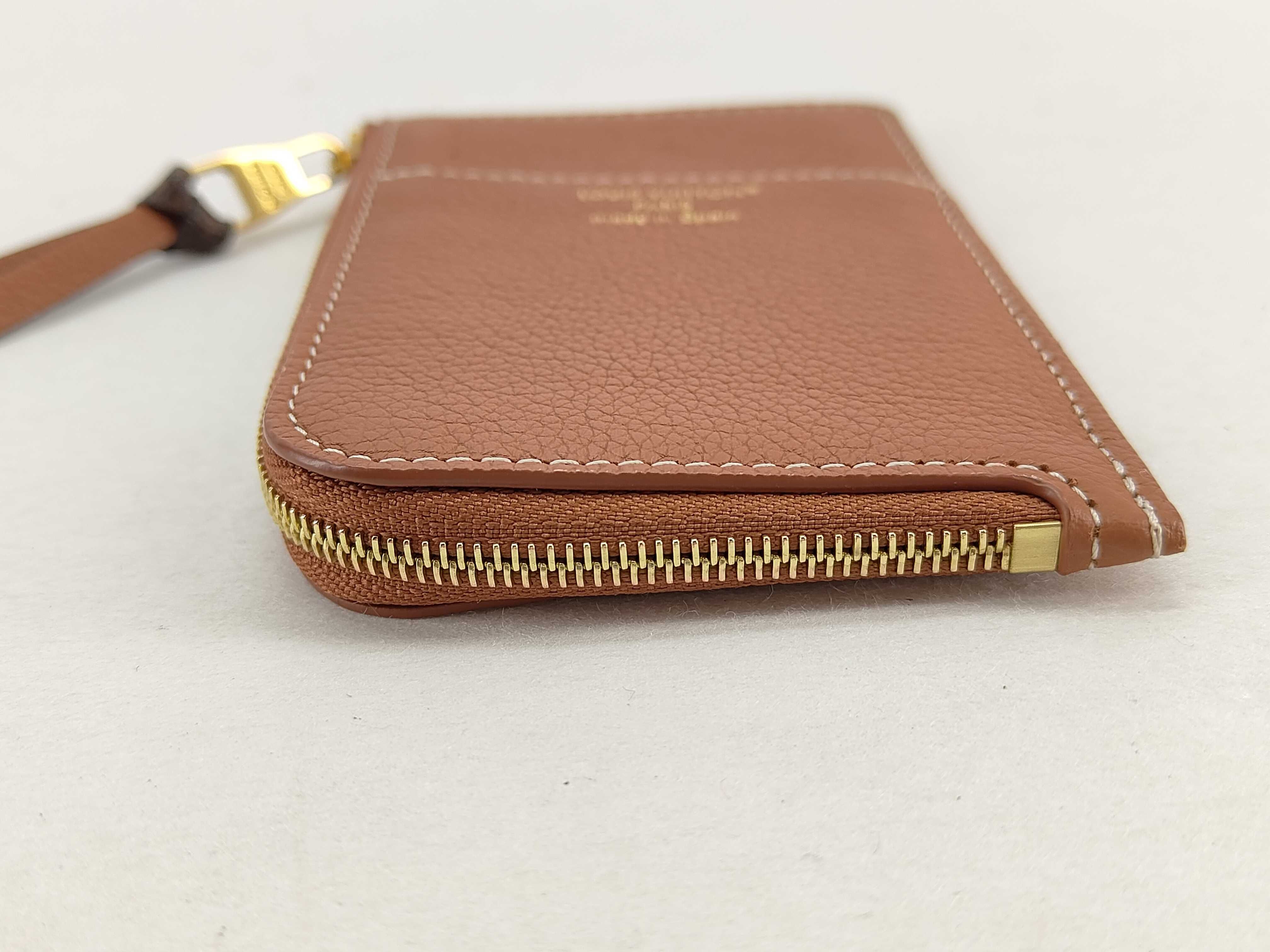 LV Circle Portecarte Low Key M14551 Key Case — view 7