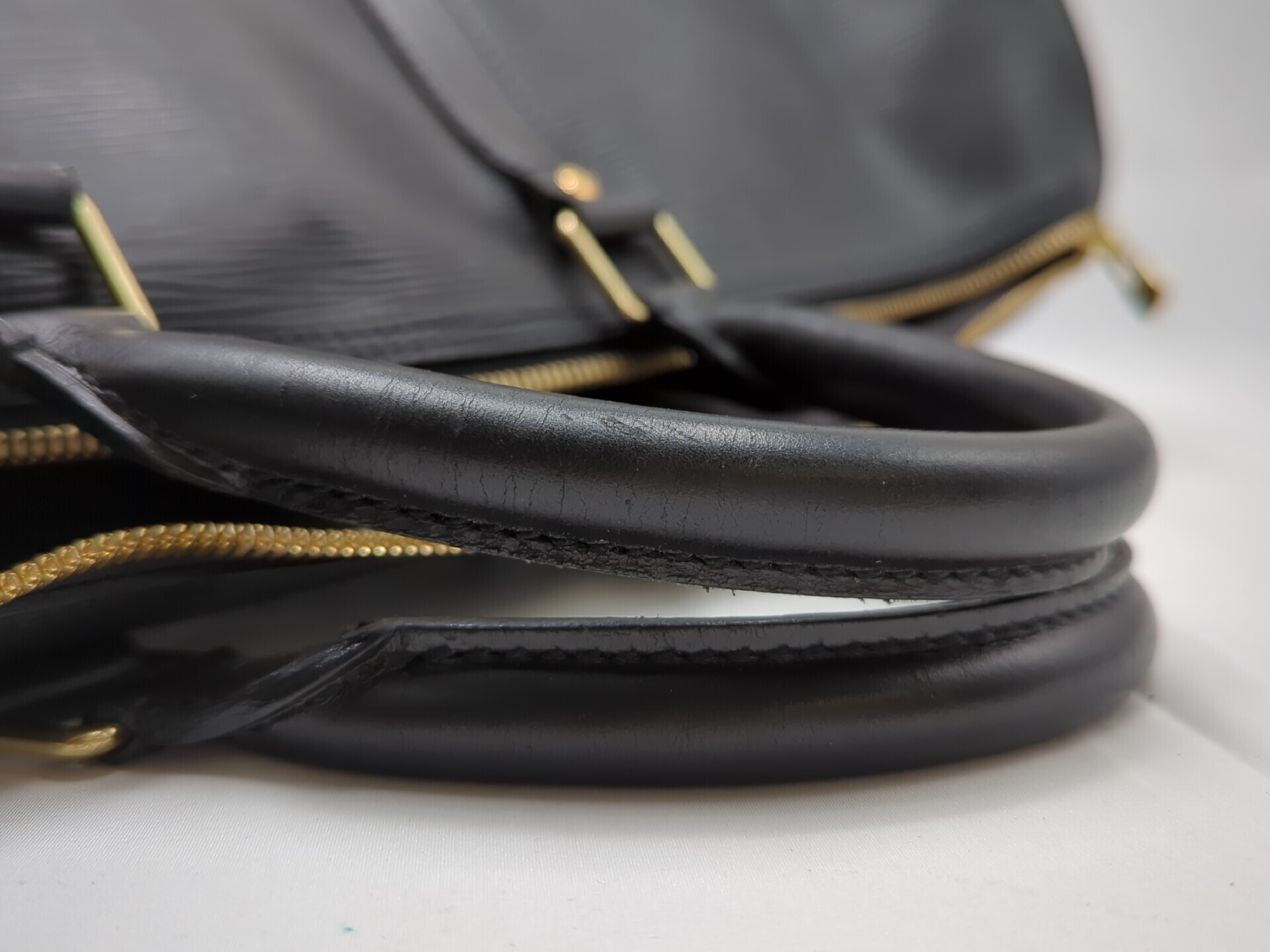Epi Keepall 60 Black Boston Bag — view 7