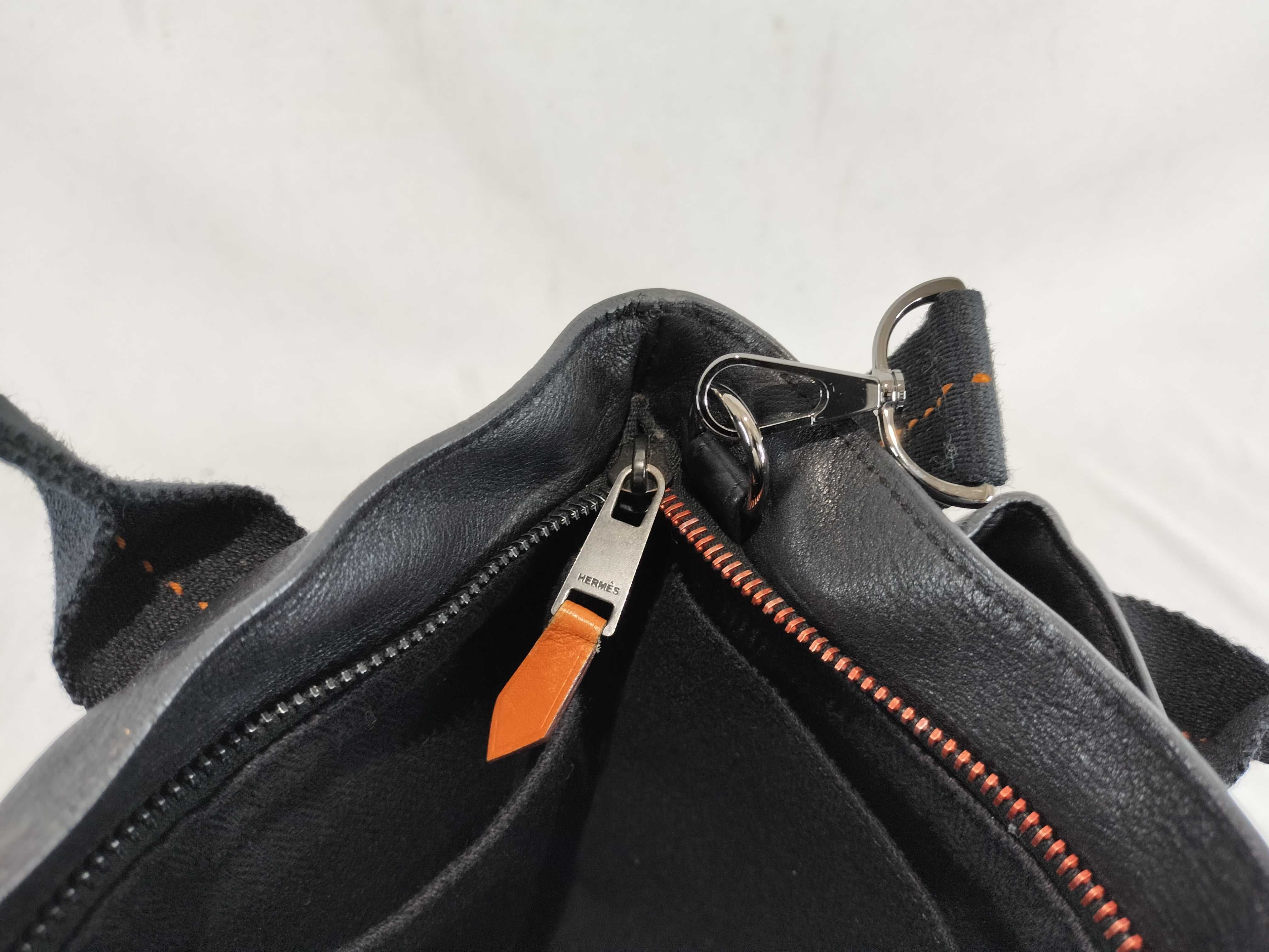 Caravan Horizontal PM 2-Way Handbag — view 9