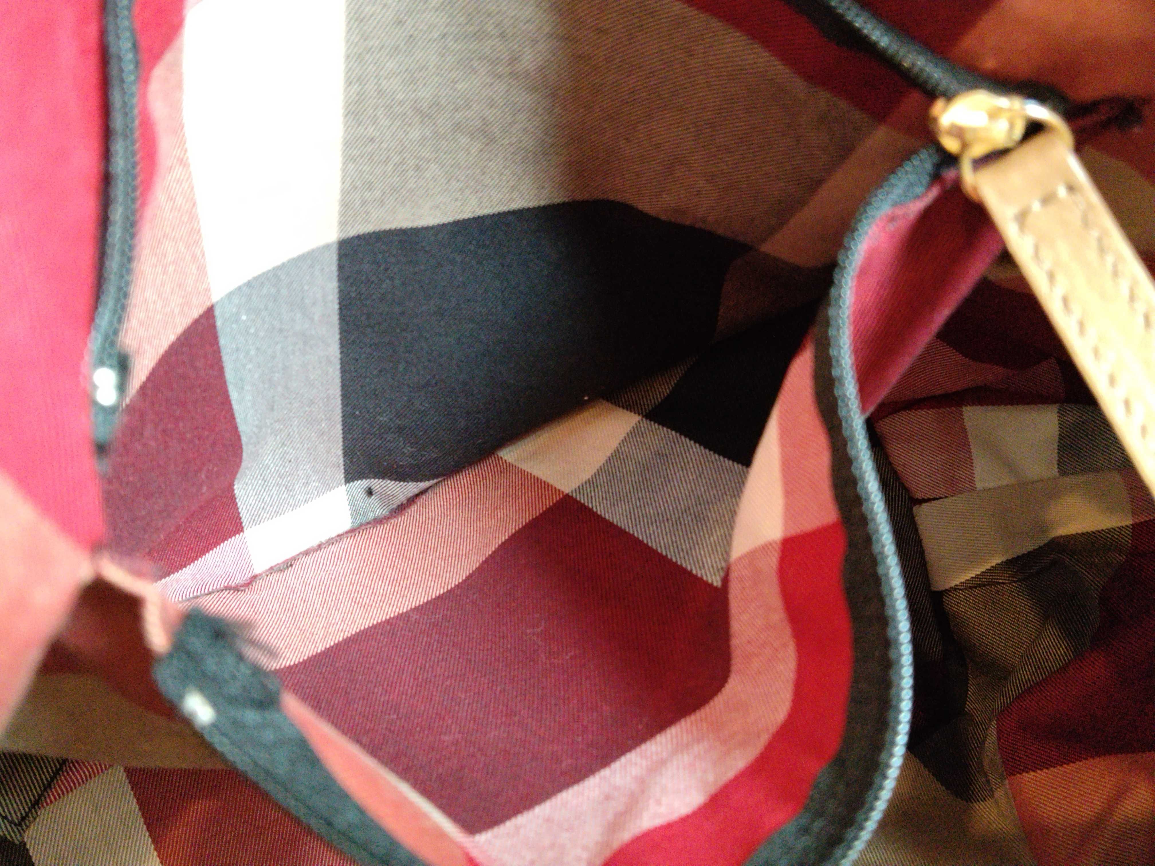Blue Label Leather Beige One-Shoulder Bag — view 11