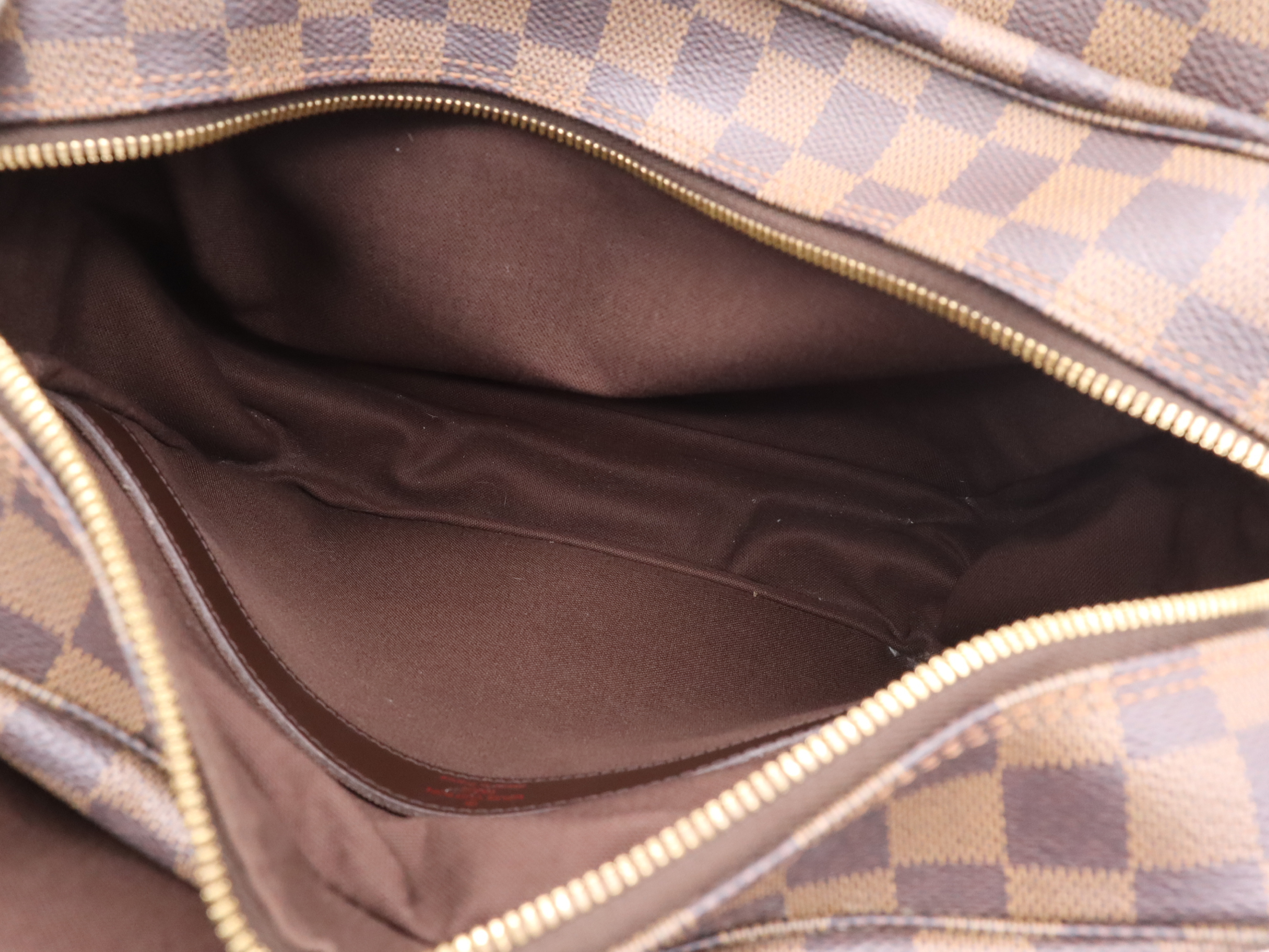 N45255 Damier Naviglio Shoulder Bag — view 11