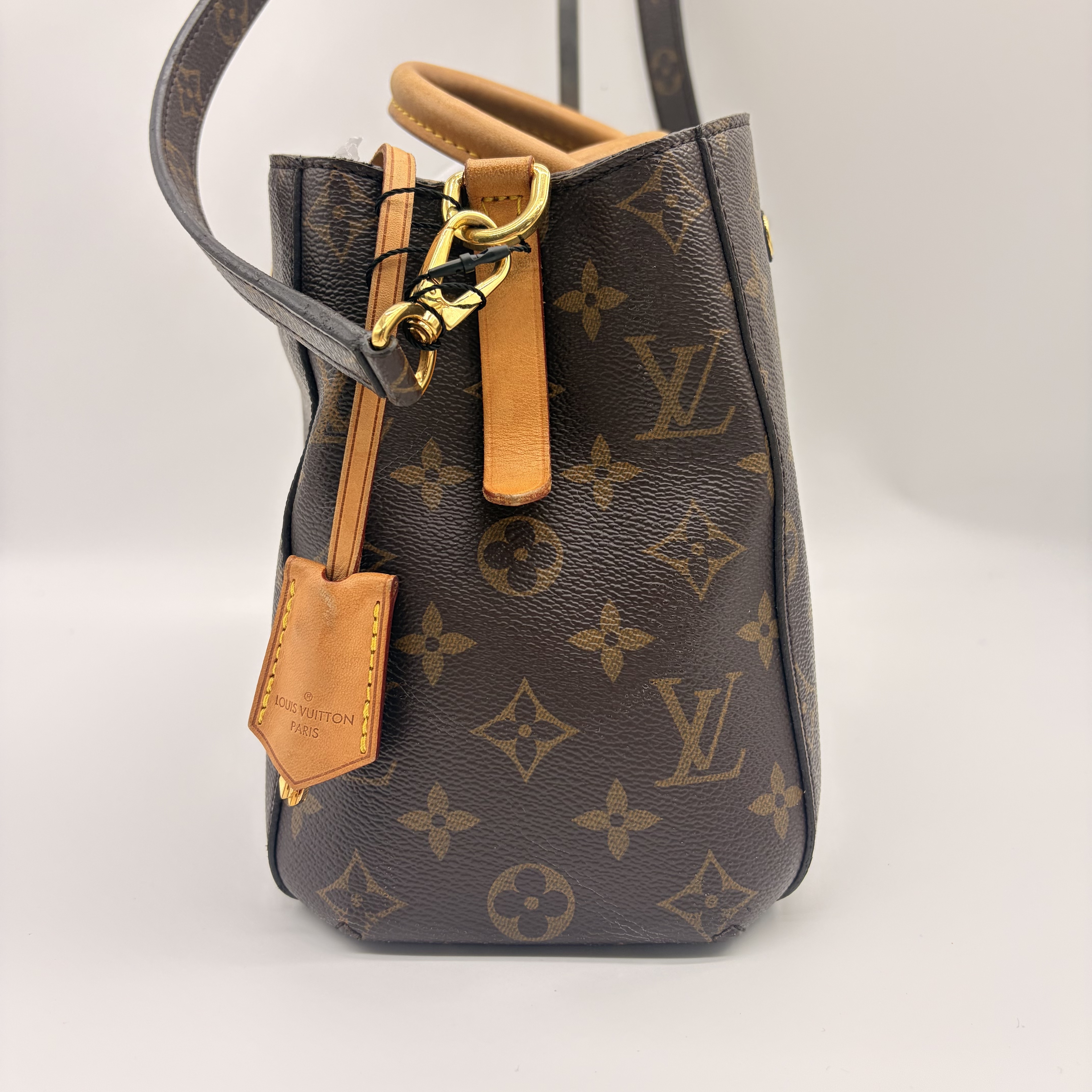 【*Shipped from: China*】LOUIS VUITTON Montaigne PU Shoulder Bag — view 4