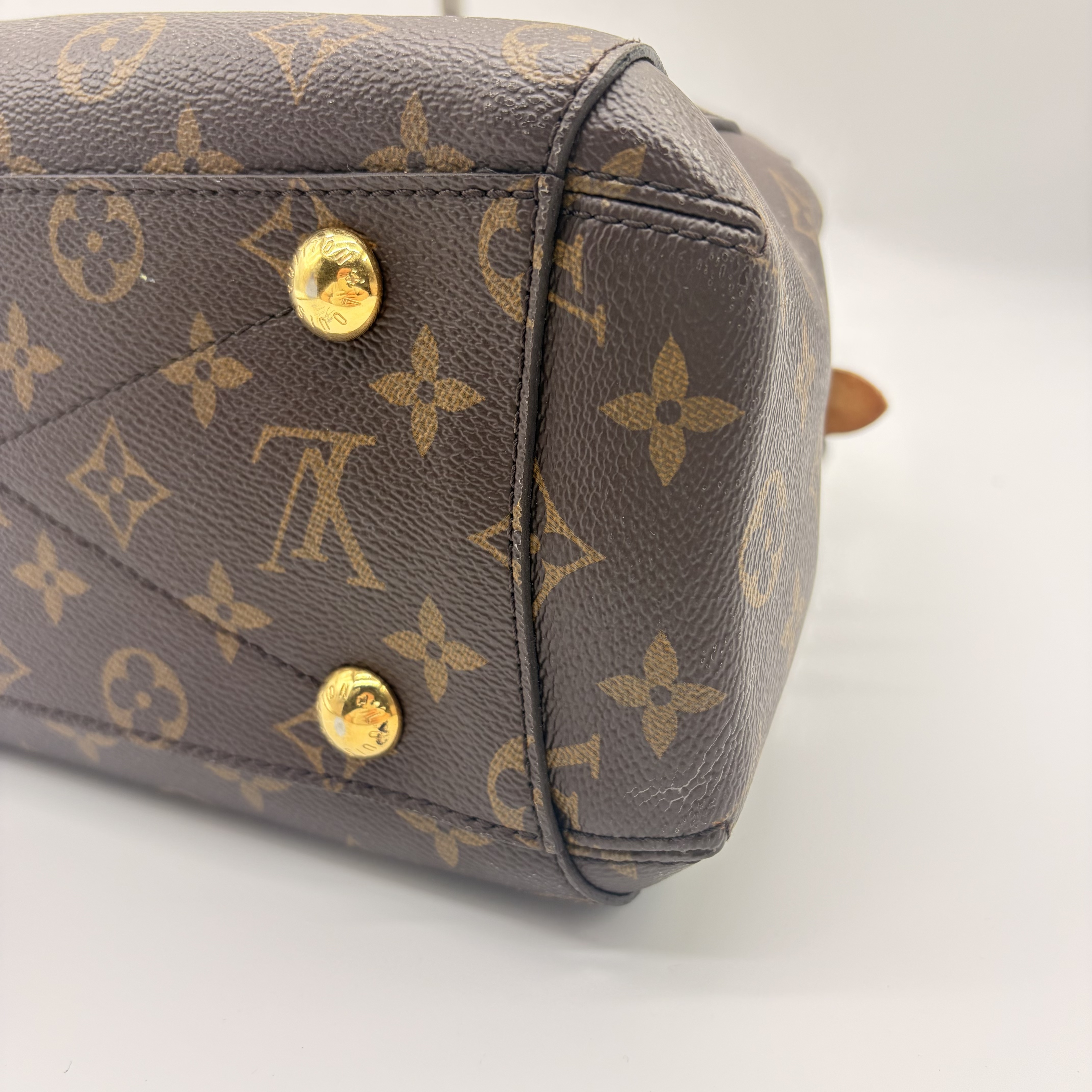 【*Shipped from: China*】LOUIS VUITTON Montaigne PU Shoulder Bag — view 7