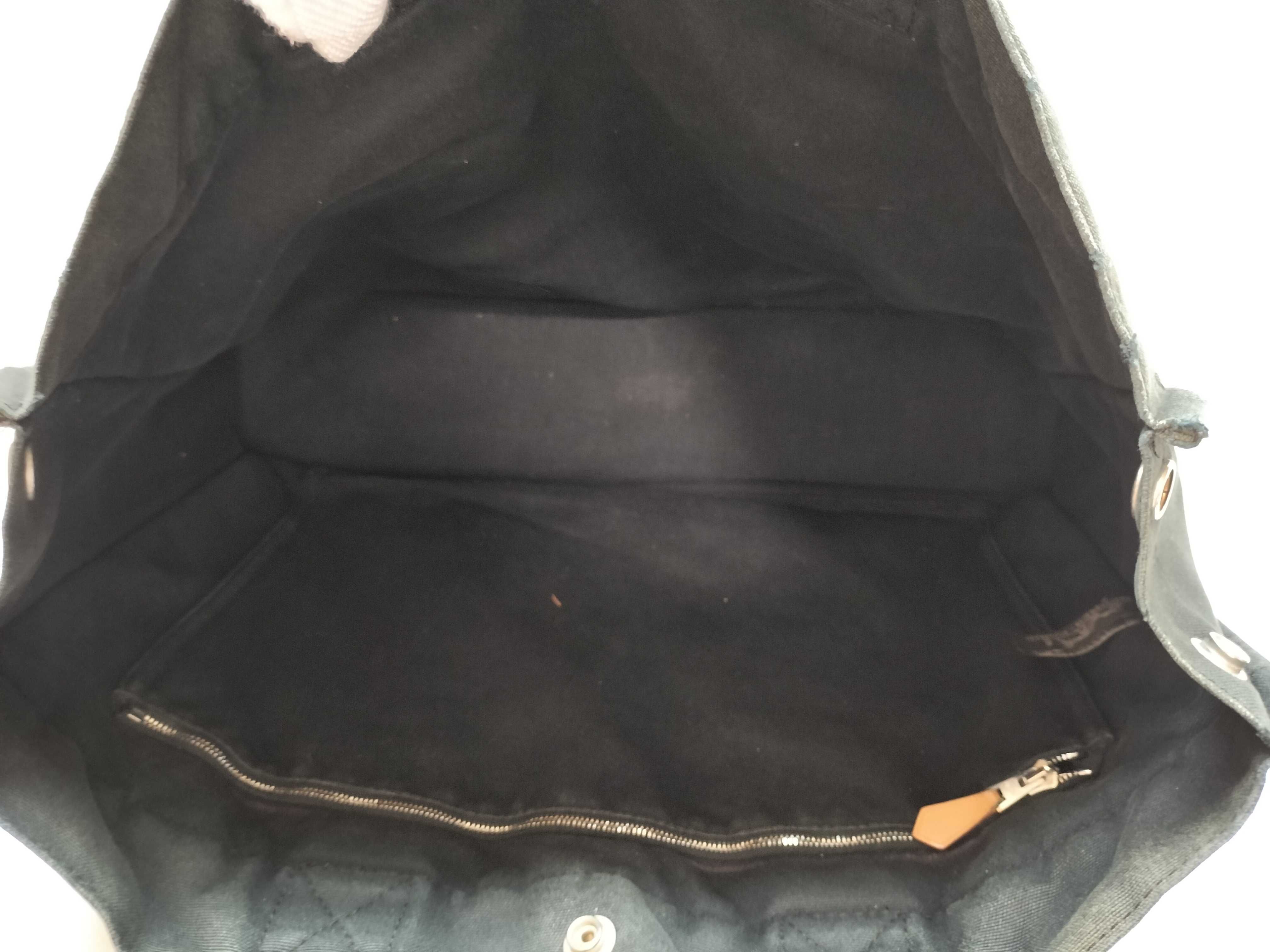 Fourre-Tout MM Tote Bag (Some discoloration) — view 11
