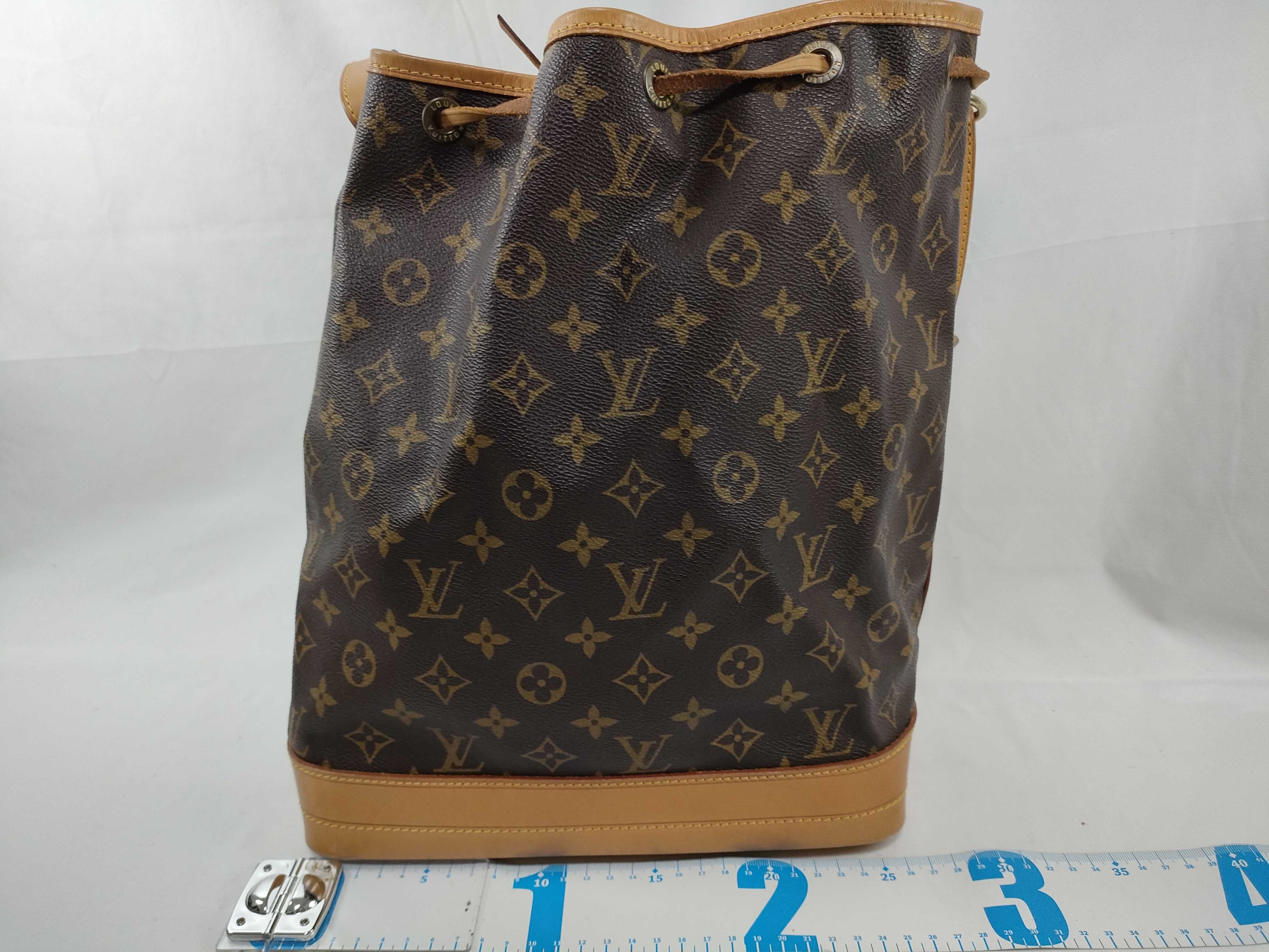 Monogram VUITTON Bag Noe M42224 Shoulder Bag — view 2