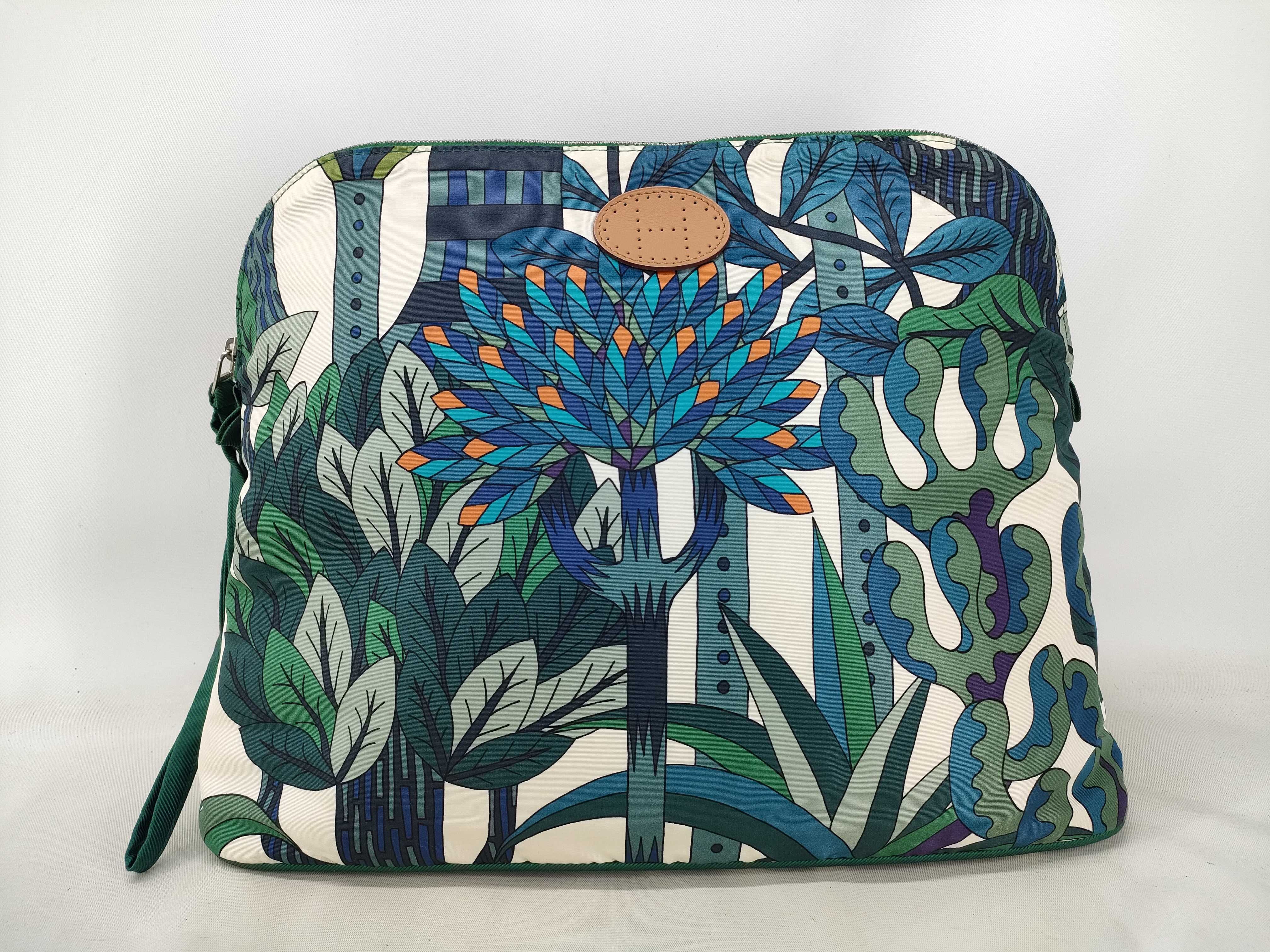 HAND BAG
