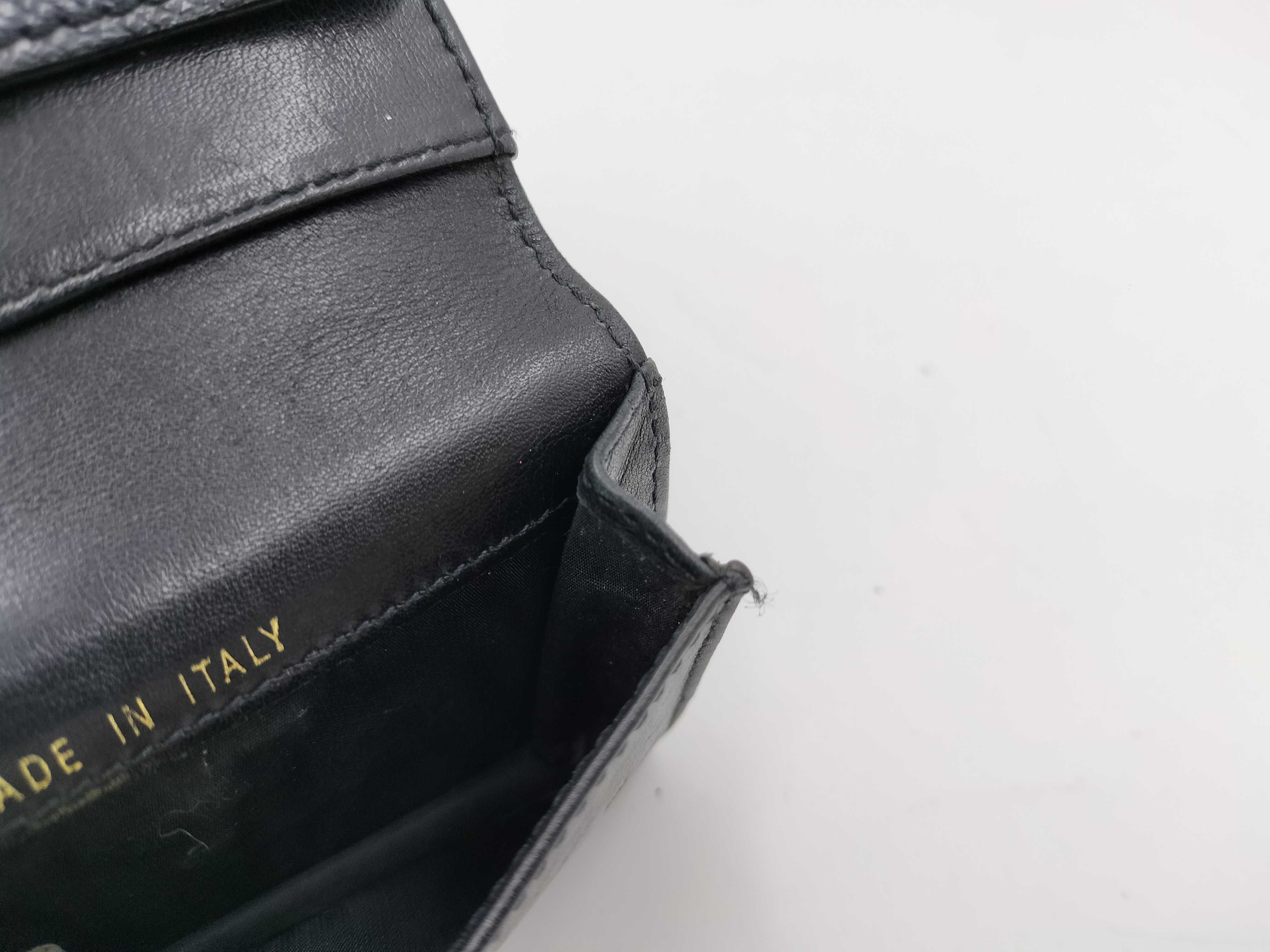 Caviar Skin Coco Gold Hardware Bi-fold Wallet — view 11