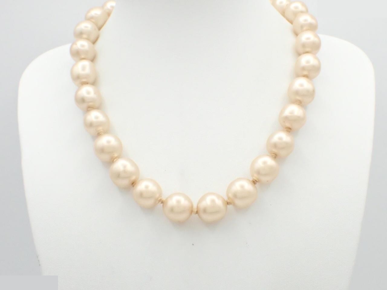 Faux pearl necklace, size 95A, neck circumference approximately 45cm — view 3