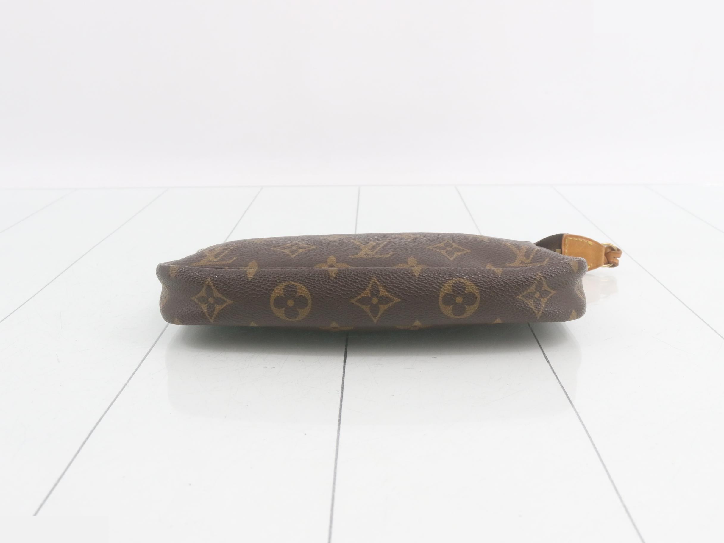 M51980 Pochette Accessoires Pouch Monogram Brown — view 3