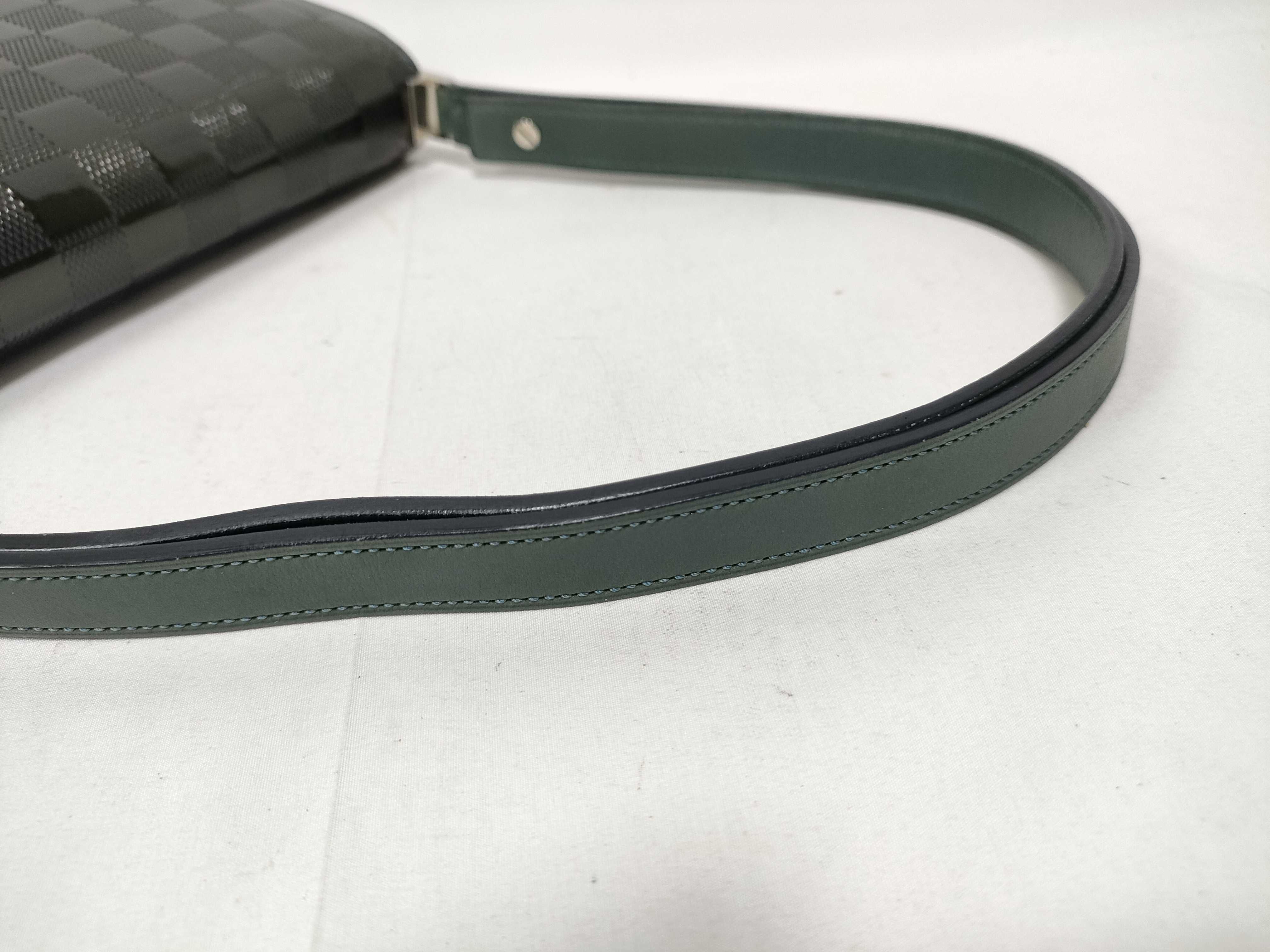 Vernis Louis Vuitton Vernis Cabaret Shoulder Bag M92125 Shoulder Bag — view 6