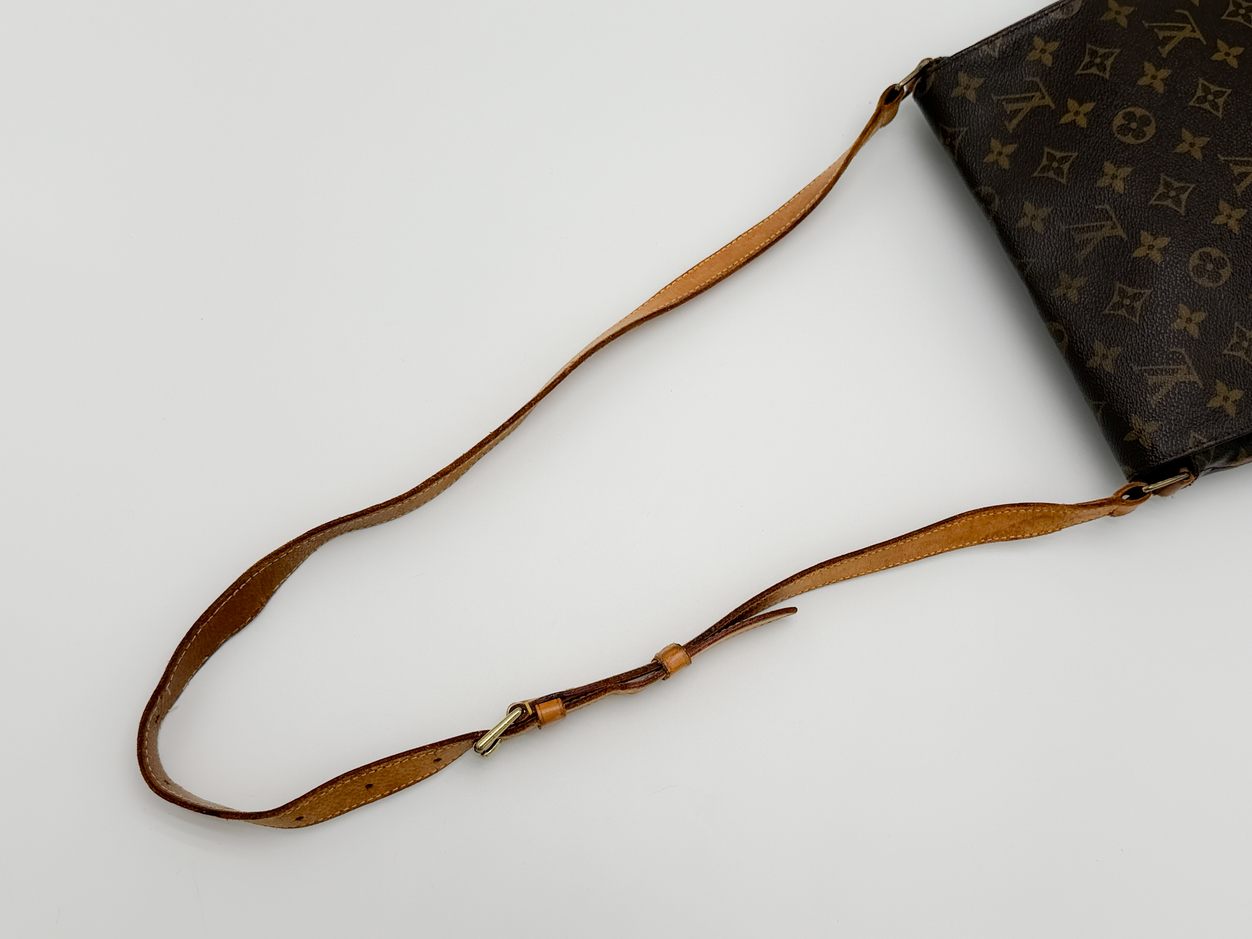 Monogram M51256 Musette AS1000 Shoulder Bag — view 3