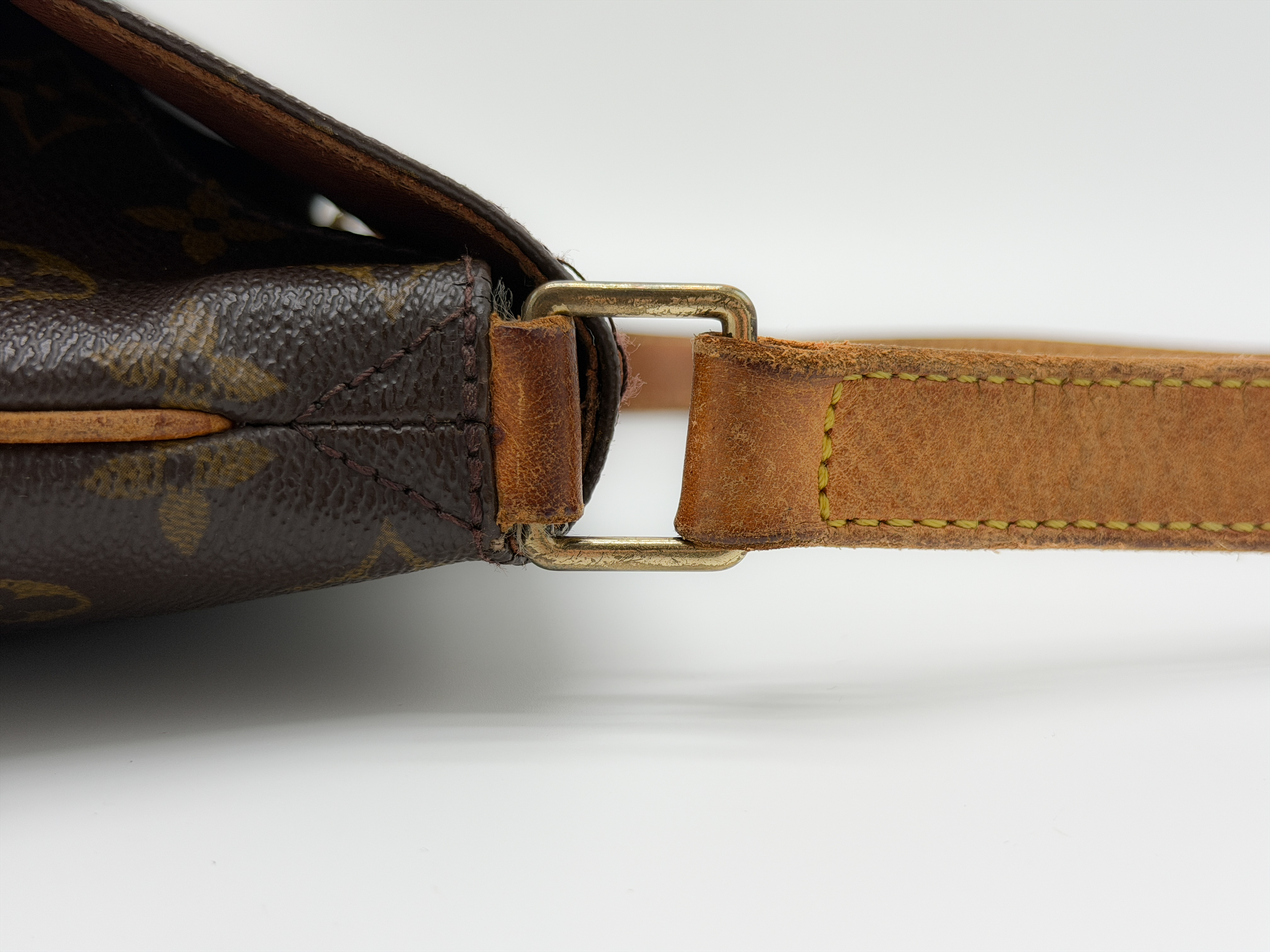 Monogram M51256 Musette AS1000 Shoulder Bag — view 6