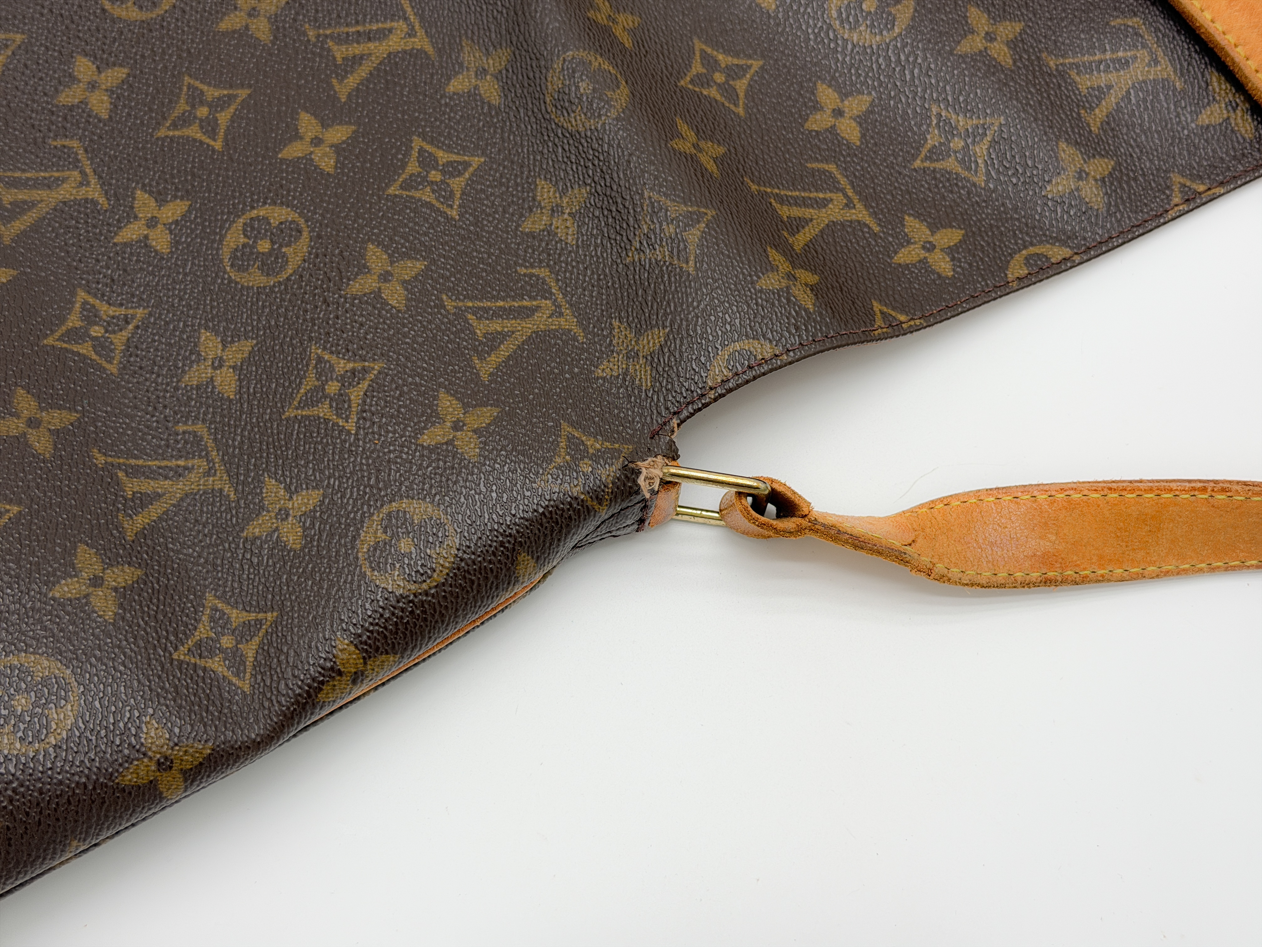 Monogram M51256 Musette AS1000 Shoulder Bag — view 7