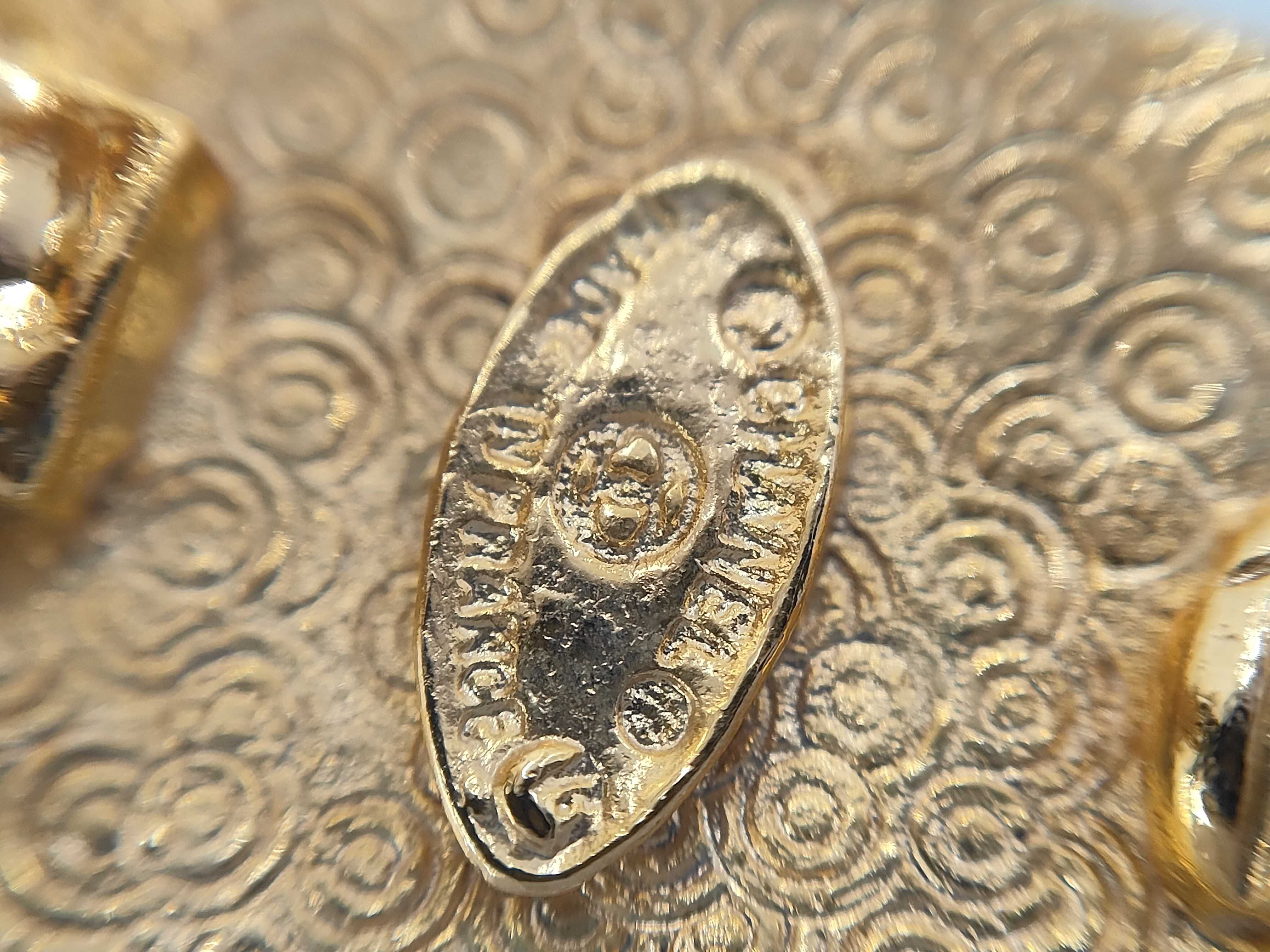 earrings — view 4