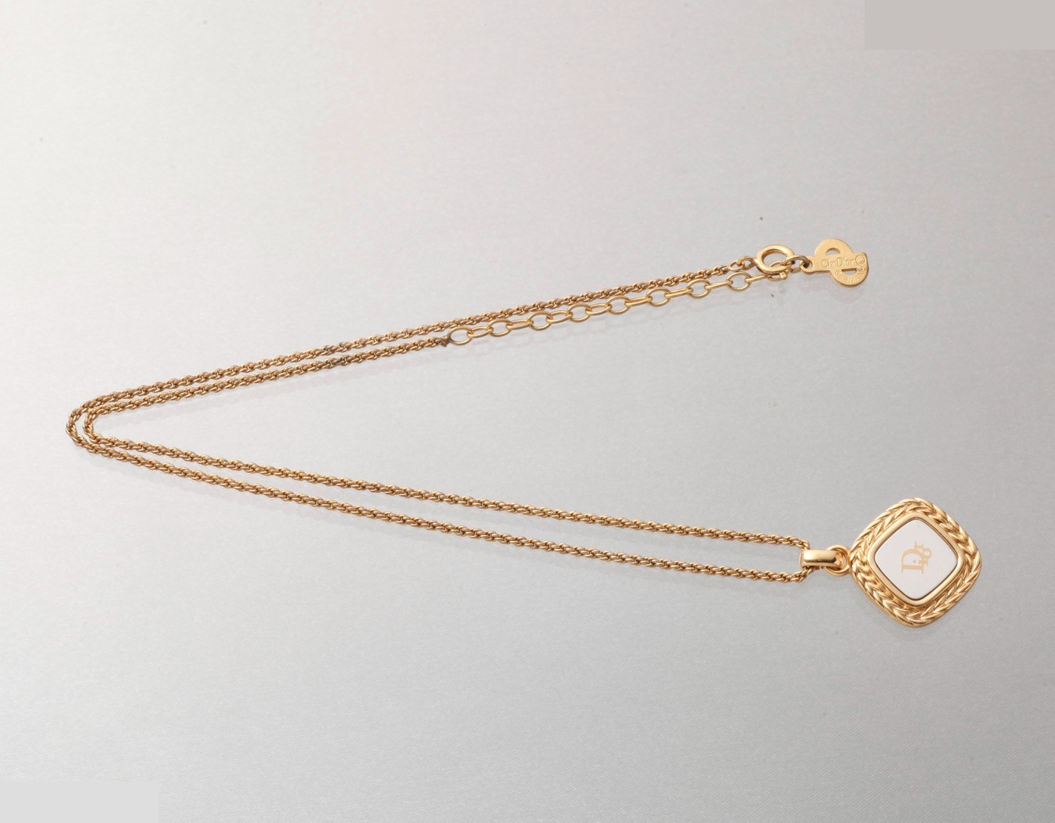 Other lines: Precious metals, necklaces, pendants, chain approximately 44cm — view 3