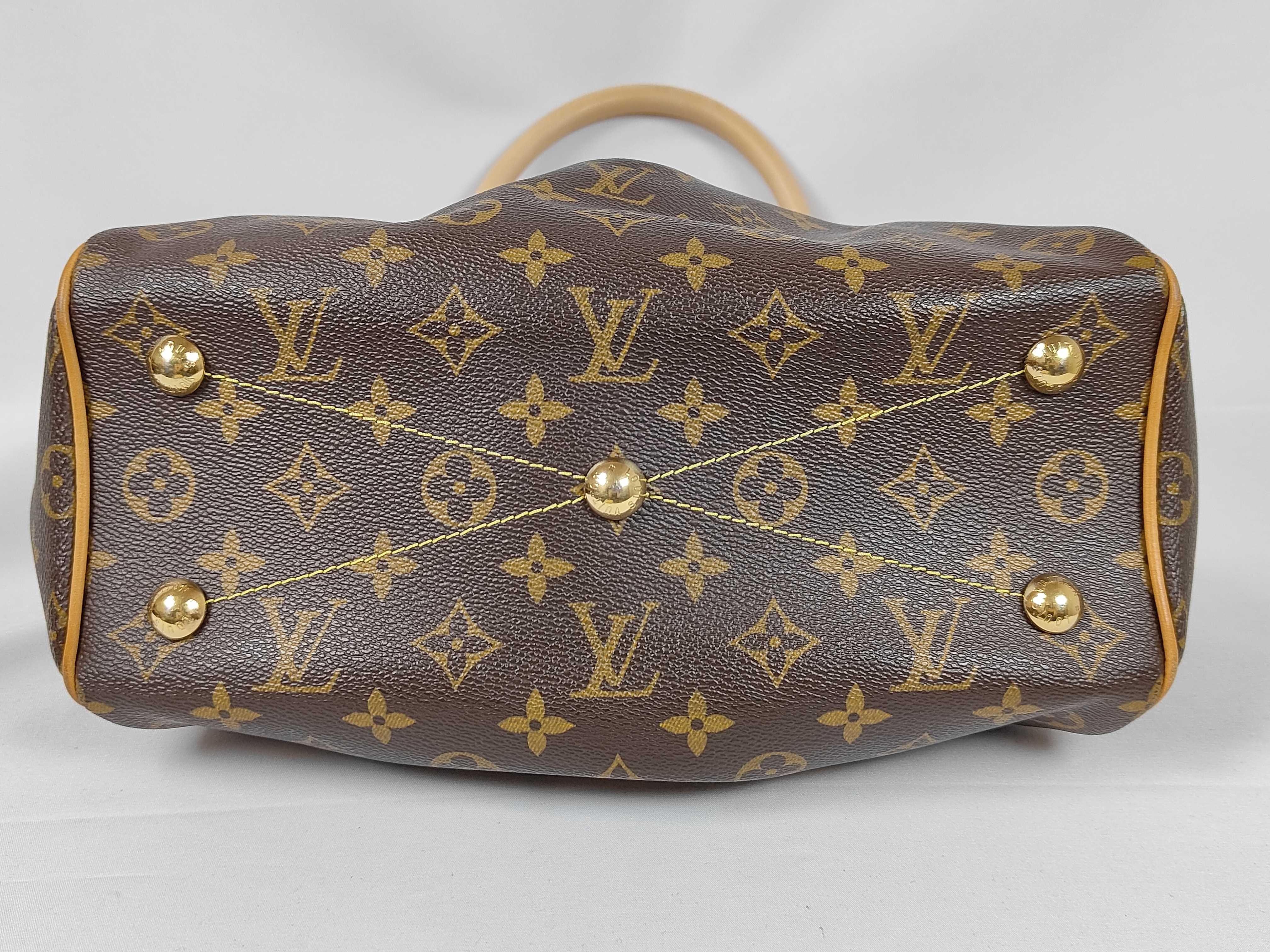 Monogram Louis Vuitton Monogram Print Dumplin Handbag Small Handbag — view 6