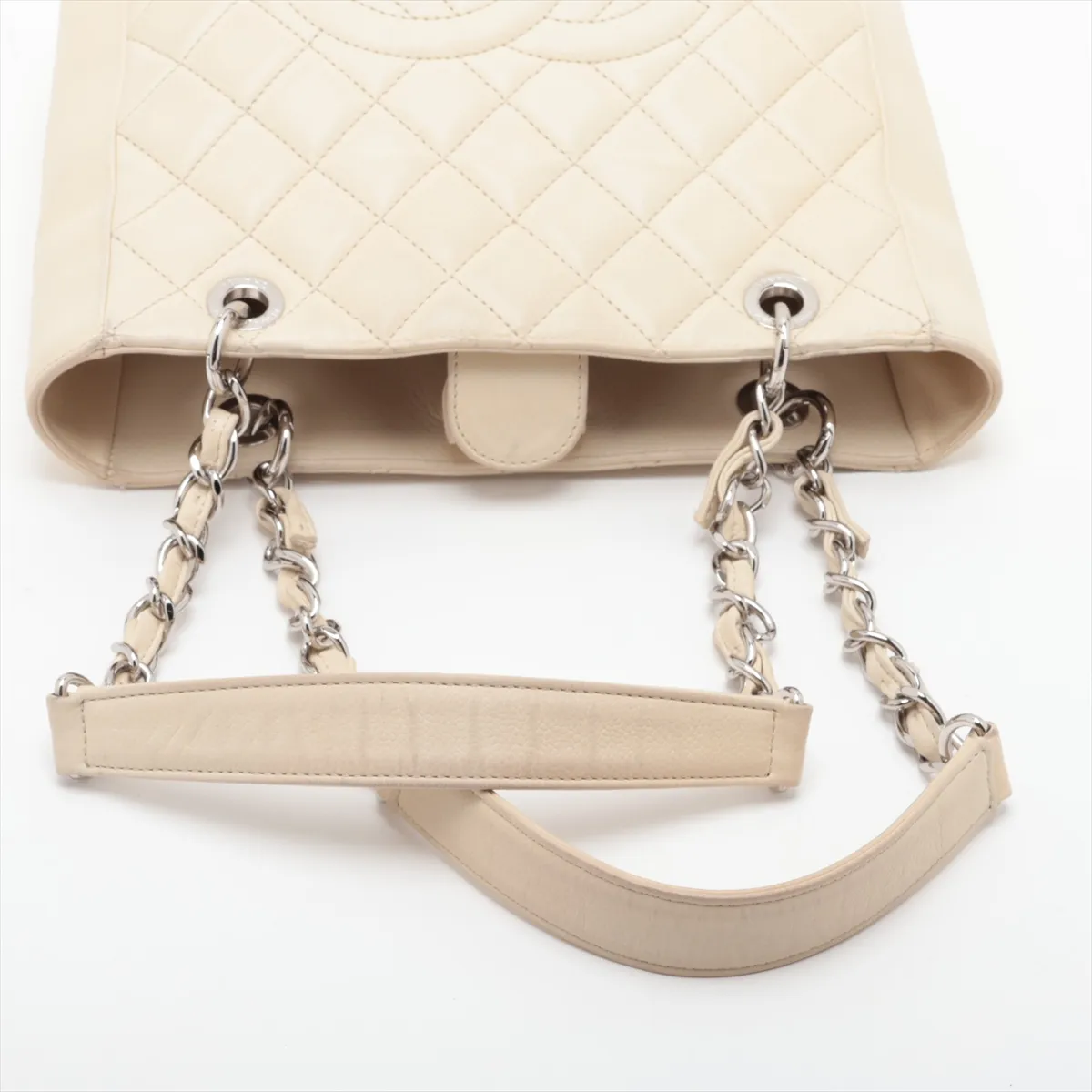 PST Caviar Skin Chain Tote Bag, White, Silver Hardware, Item No. 14589884 (Serial Number 14) — view 5