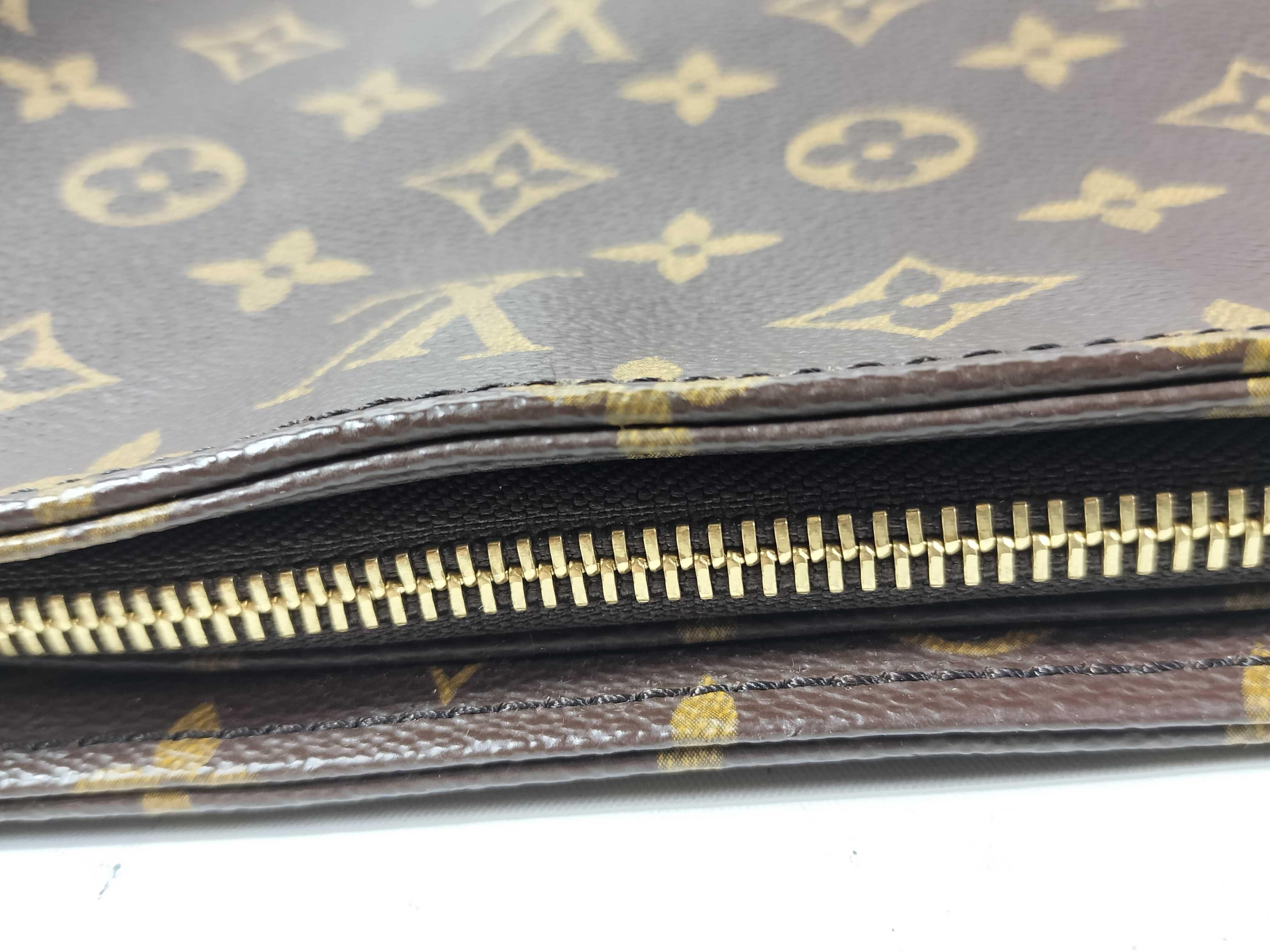 Monogram Louis Vuitton Looping GM Shoulder Bag Monogram M51145 Shoulder Bag — view 12