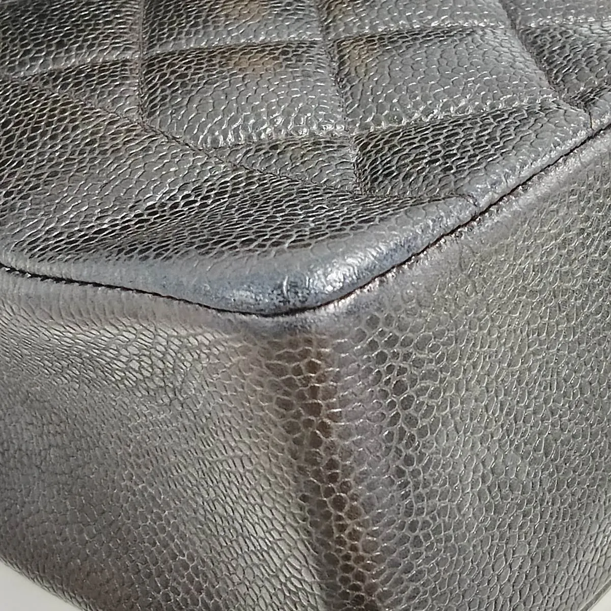 [Individually packaged] Chanel Matelassé Caviar Skin Single Flap Single Chain Bag Diana Flap Black Gold Hardware 4488733 Series 4 — view 11