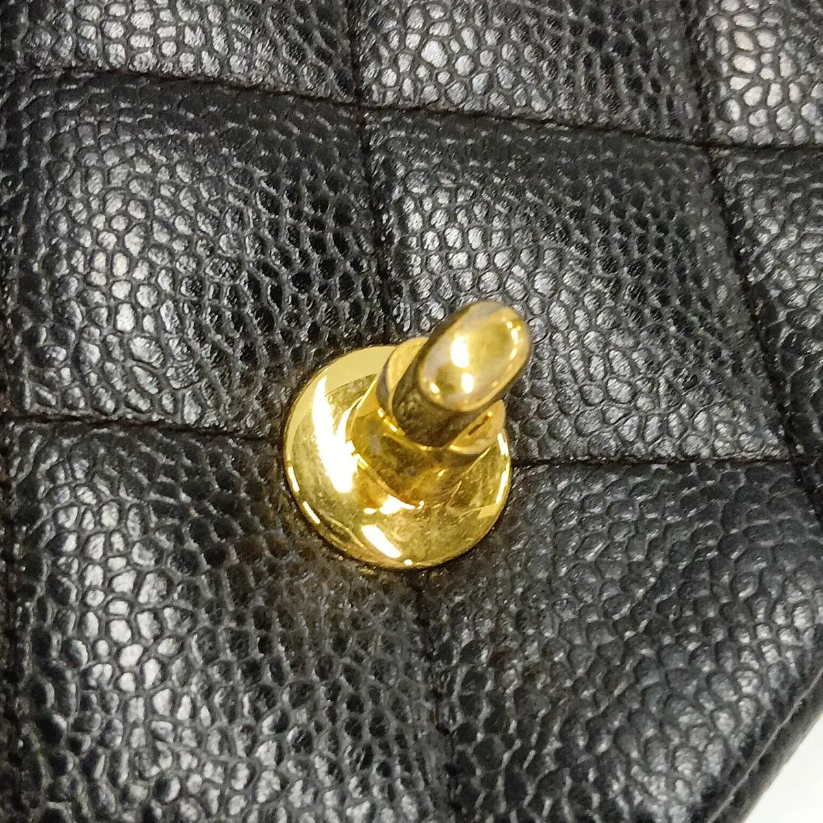 [Individually packaged] Chanel Matelassé Caviar Skin Single Flap Single Chain Bag Diana Flap Black Gold Hardware 4488733 Series 4 — view 12