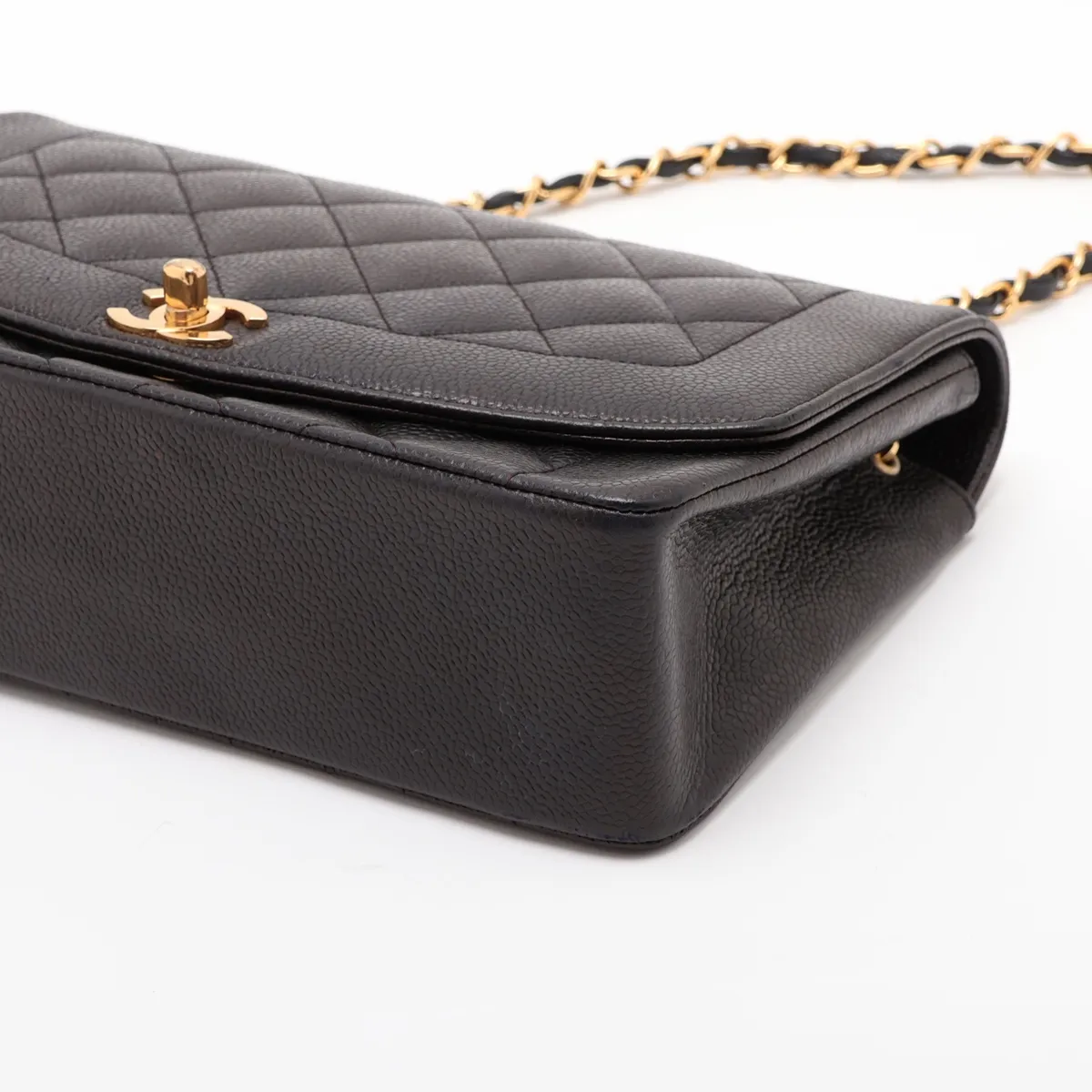 [Individually packaged] Chanel Matelassé Caviar Skin Single Flap Single Chain Bag Diana Flap Black Gold Hardware 4488733 Series 4 — view 3