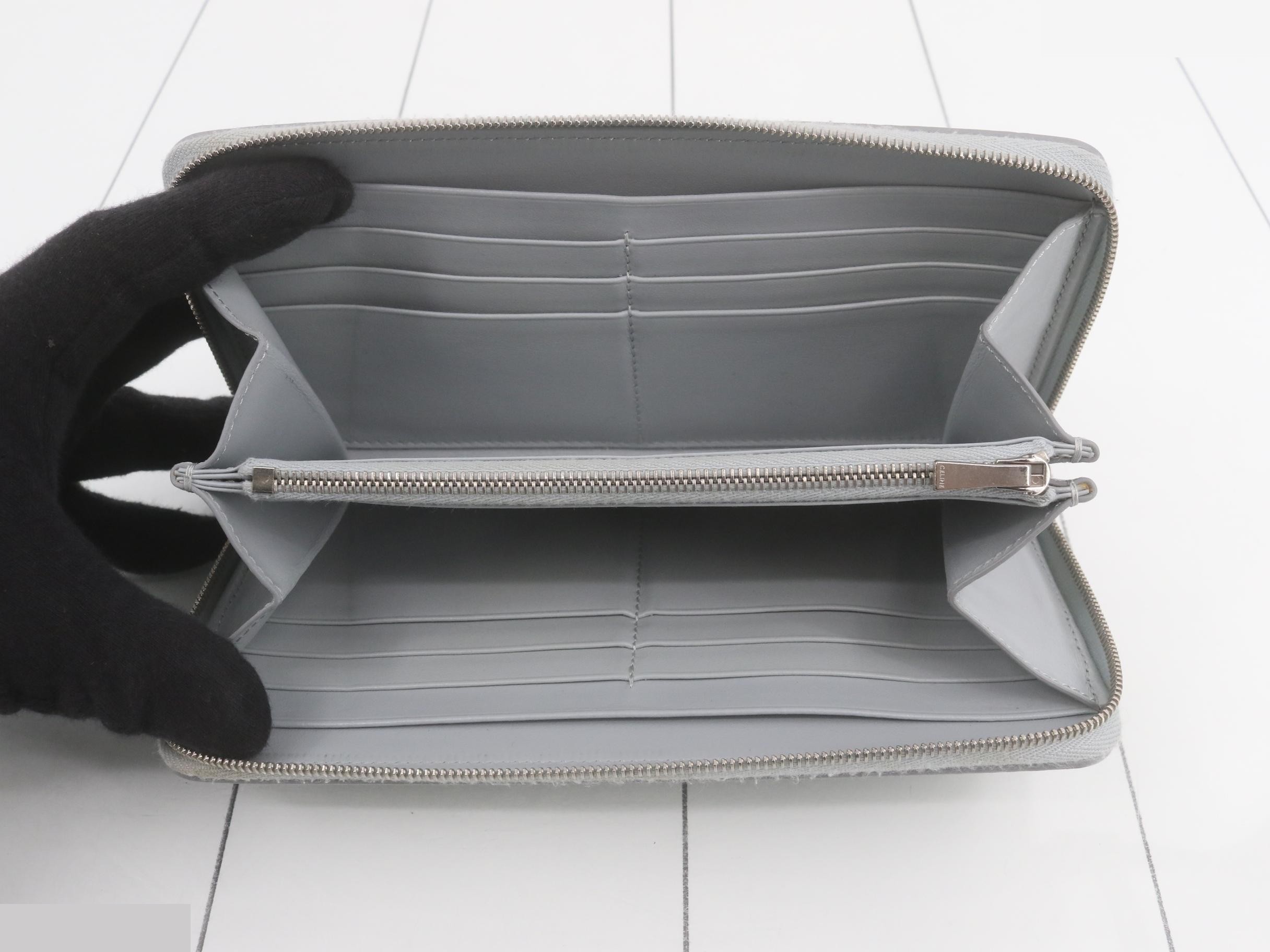 Other lines: Bags and Wallets — view 4