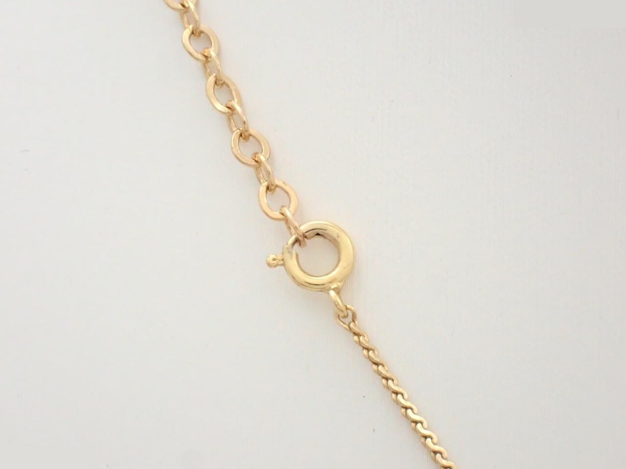 Other lines: Precious metals, necklaces, pendants, chains approximately 40cm long. — view 2