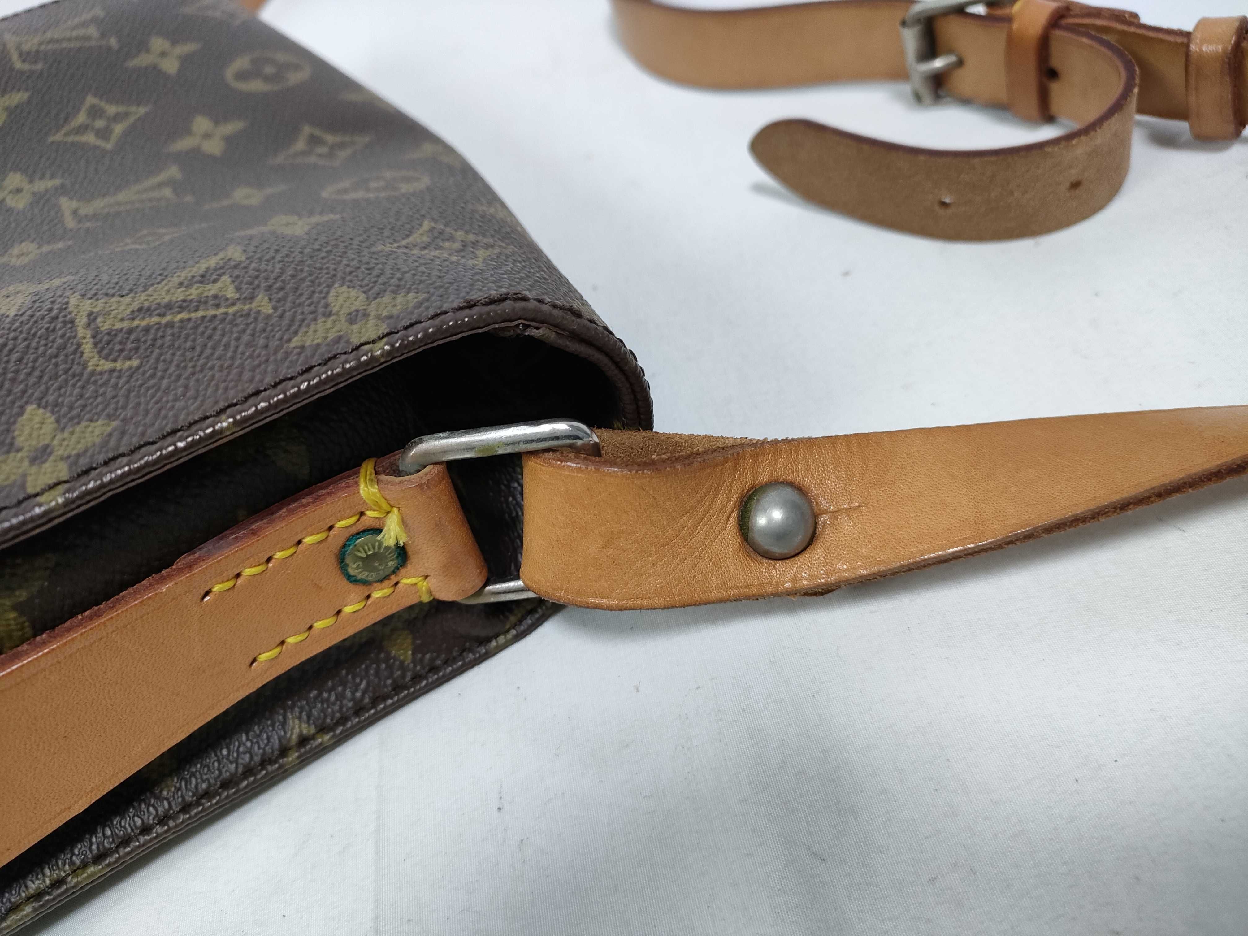Monogram Louis Vuitton Monogram M51253 Cartouchiere MM 841 Shoulder Bag — view 8
