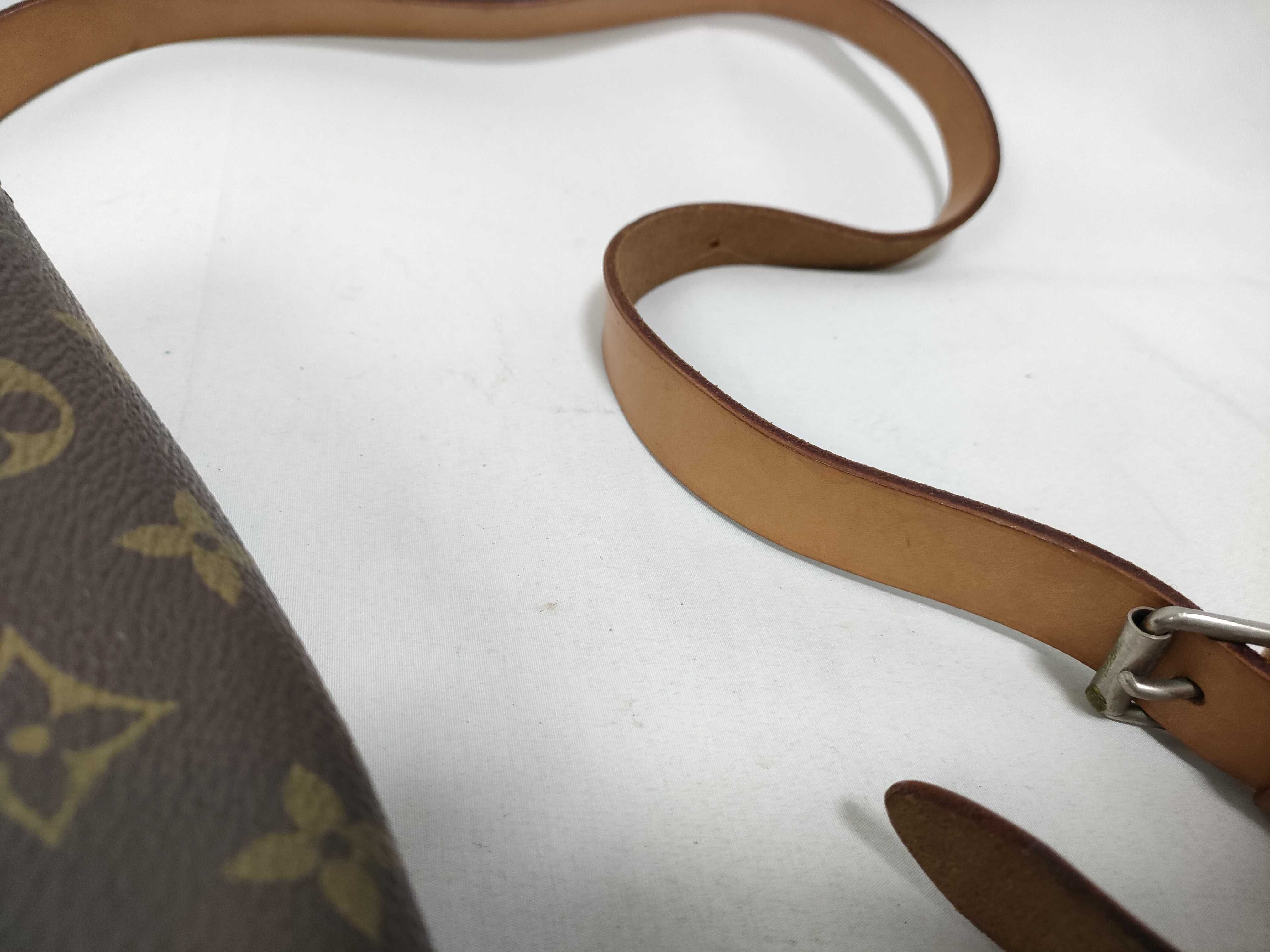 Monogram Louis Vuitton Monogram M51253 Cartouchiere MM 841 Shoulder Bag — view 9