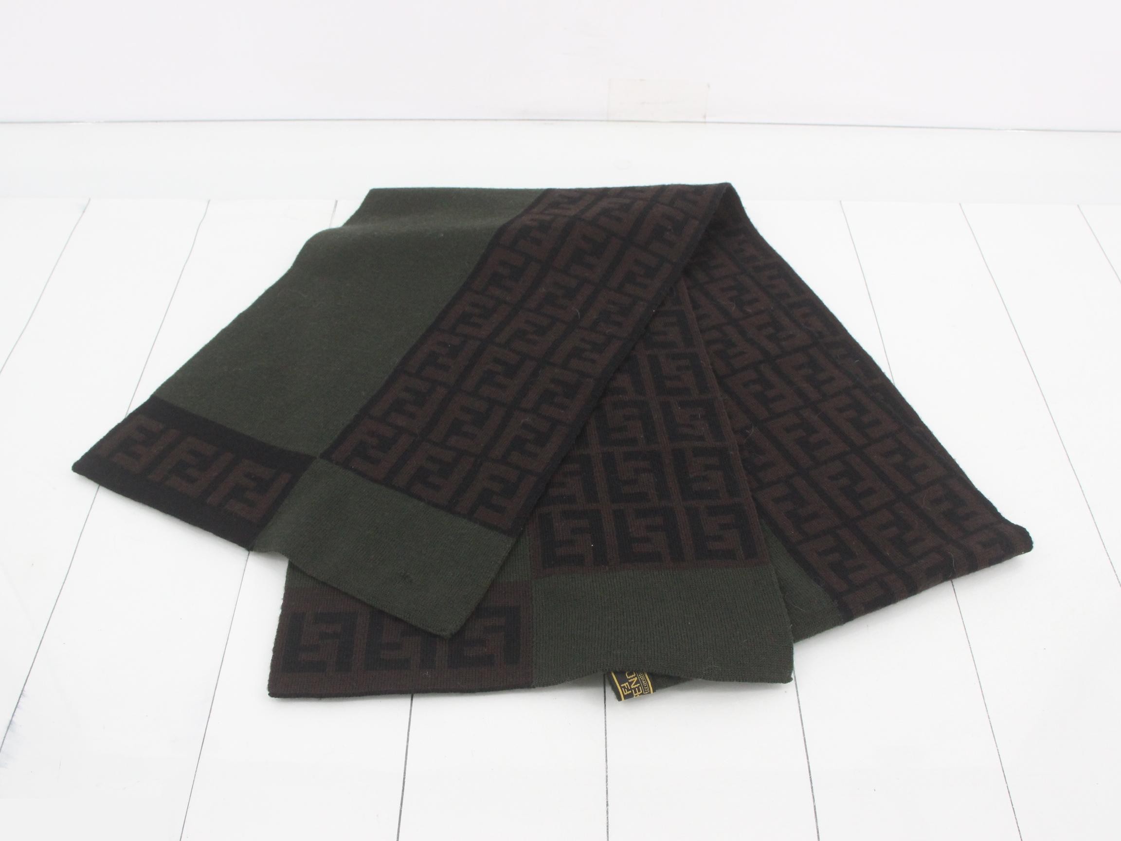 scarf — view 2