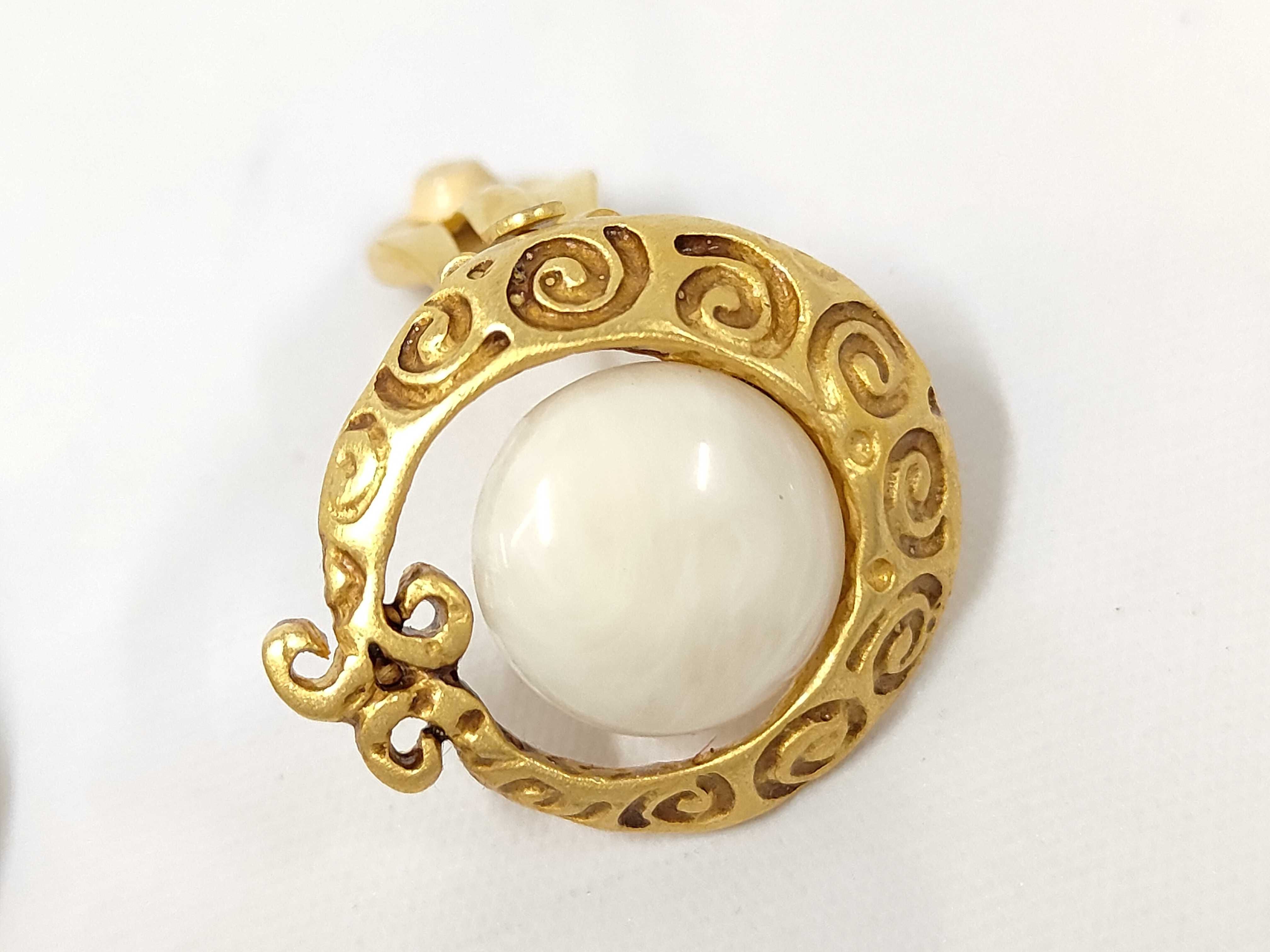 Vintage Stone Gold Earrings — view 5