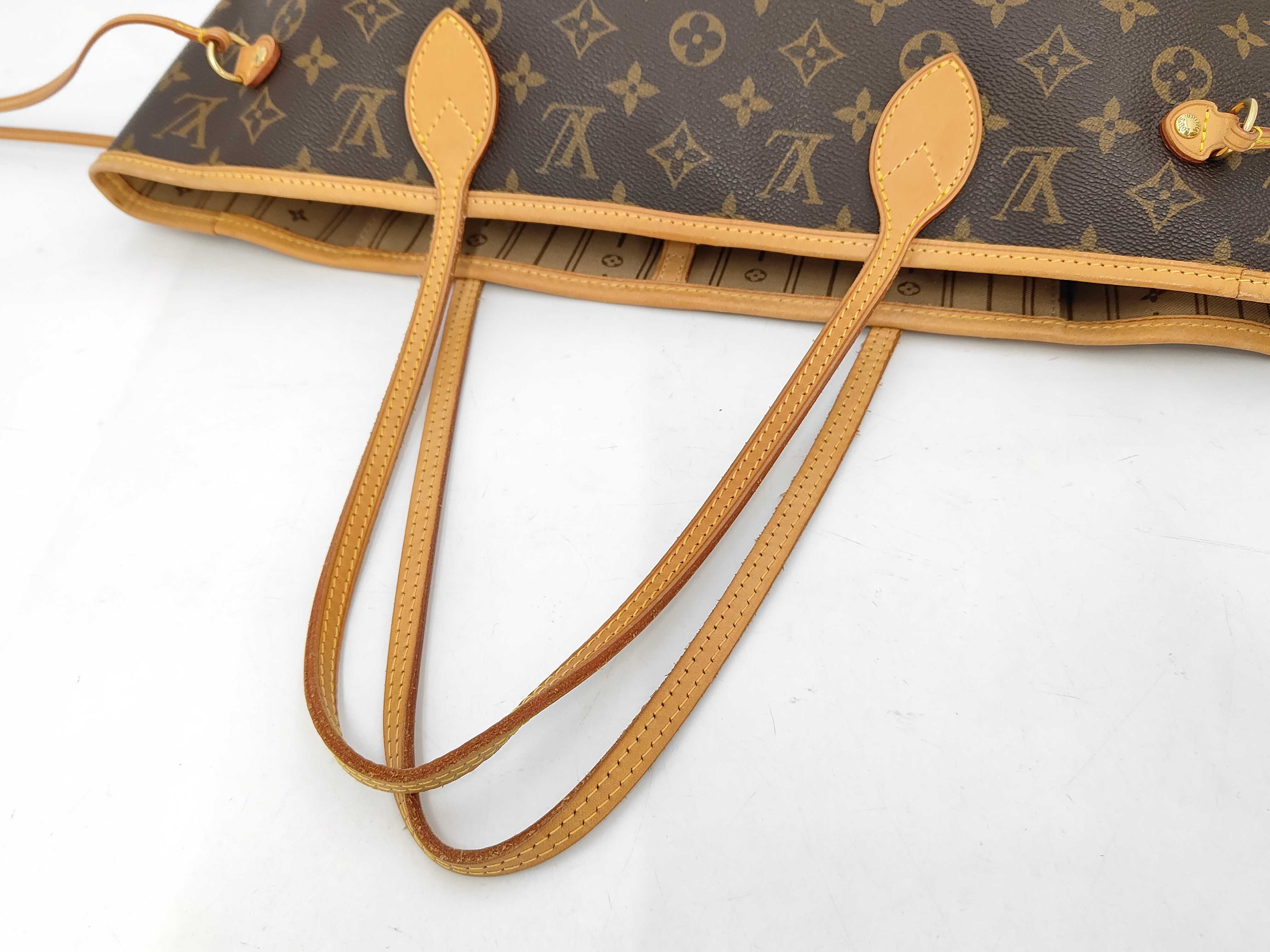 Monogram — view 3