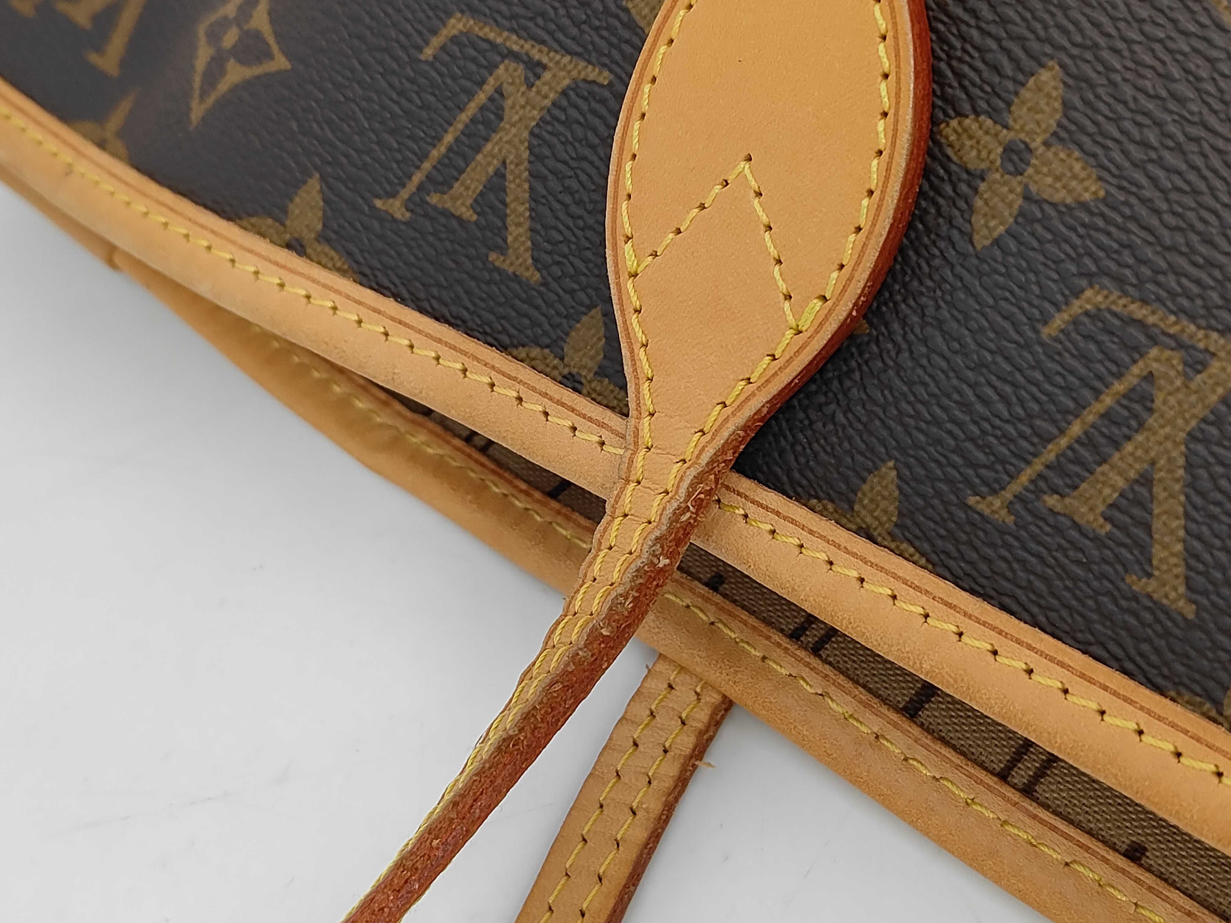 Monogram — view 5