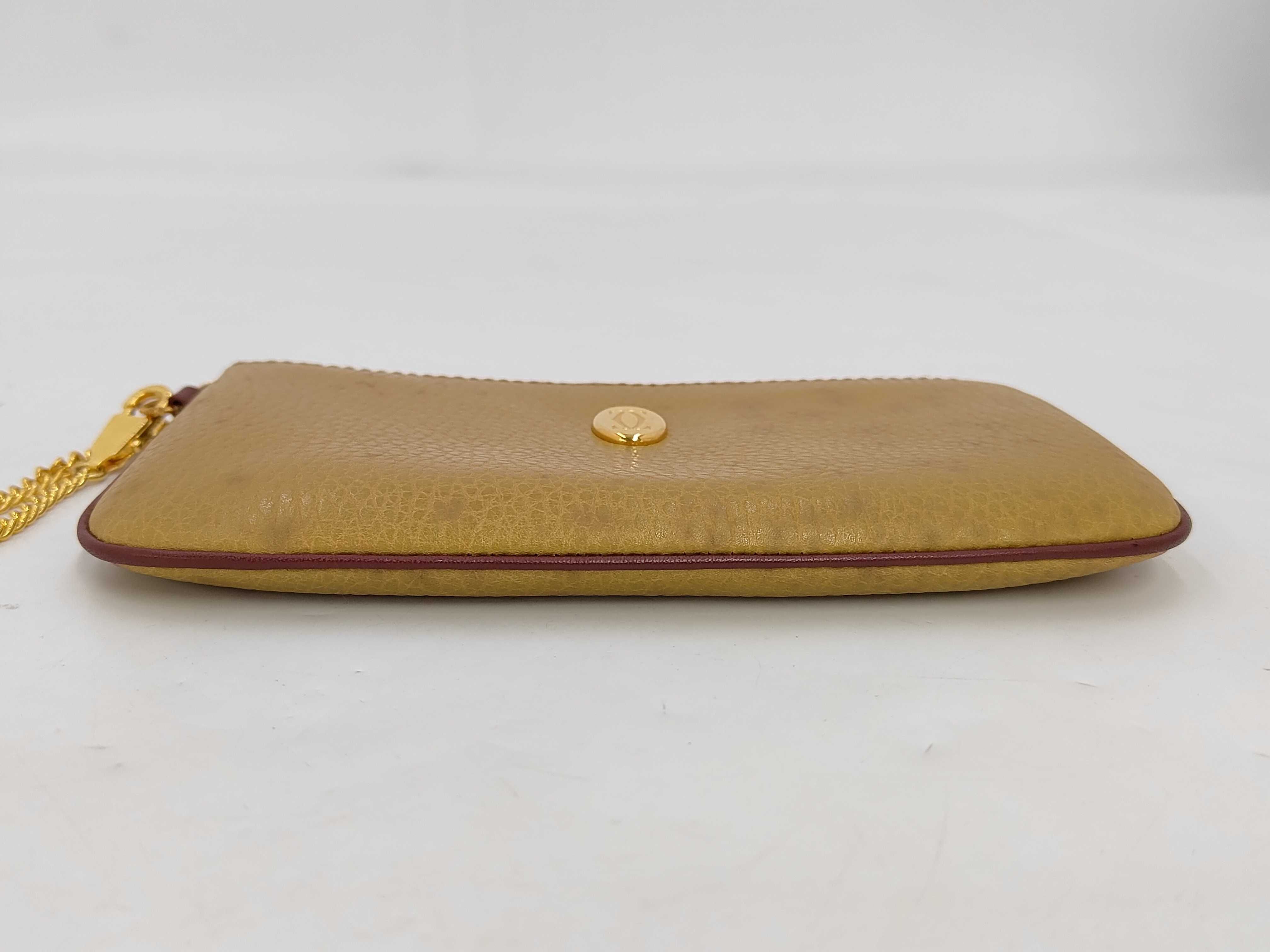 brand pouch — view 7