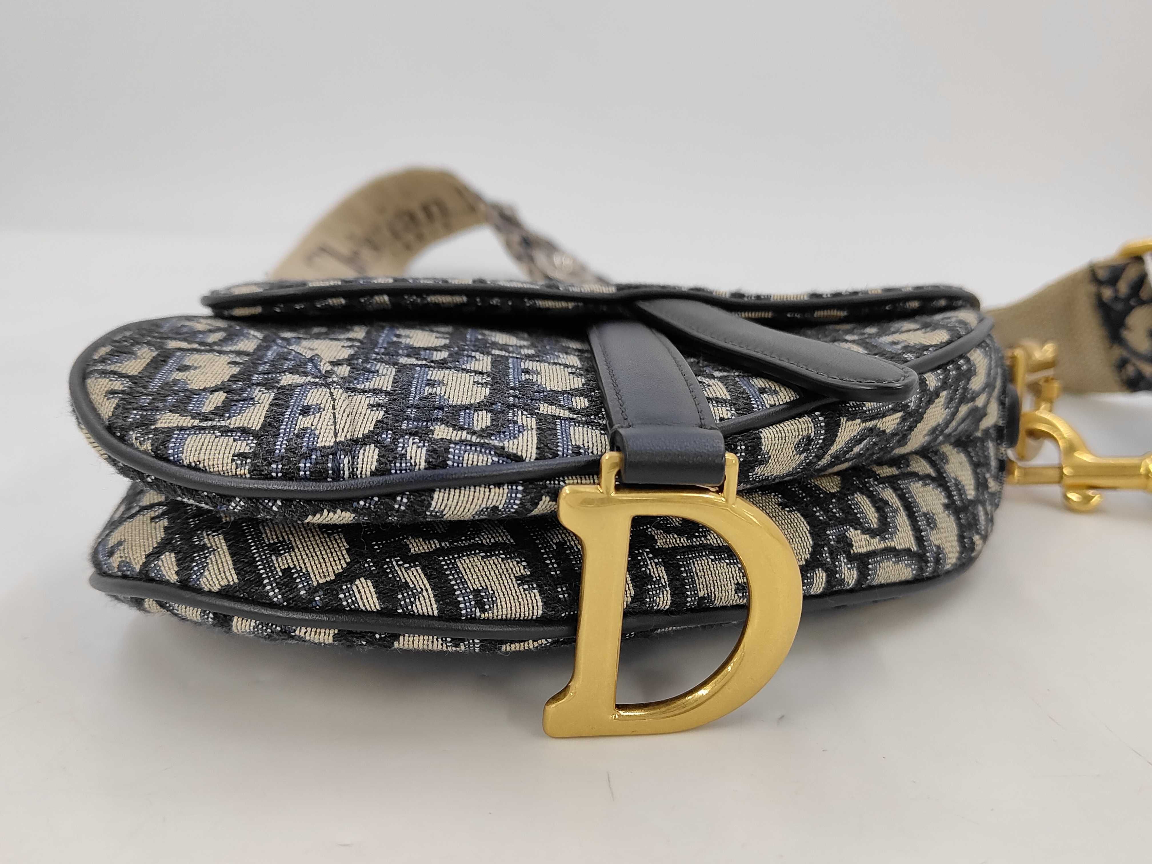 Christian Oblique Saddle Bag Navy Shoulder Bag — view 3