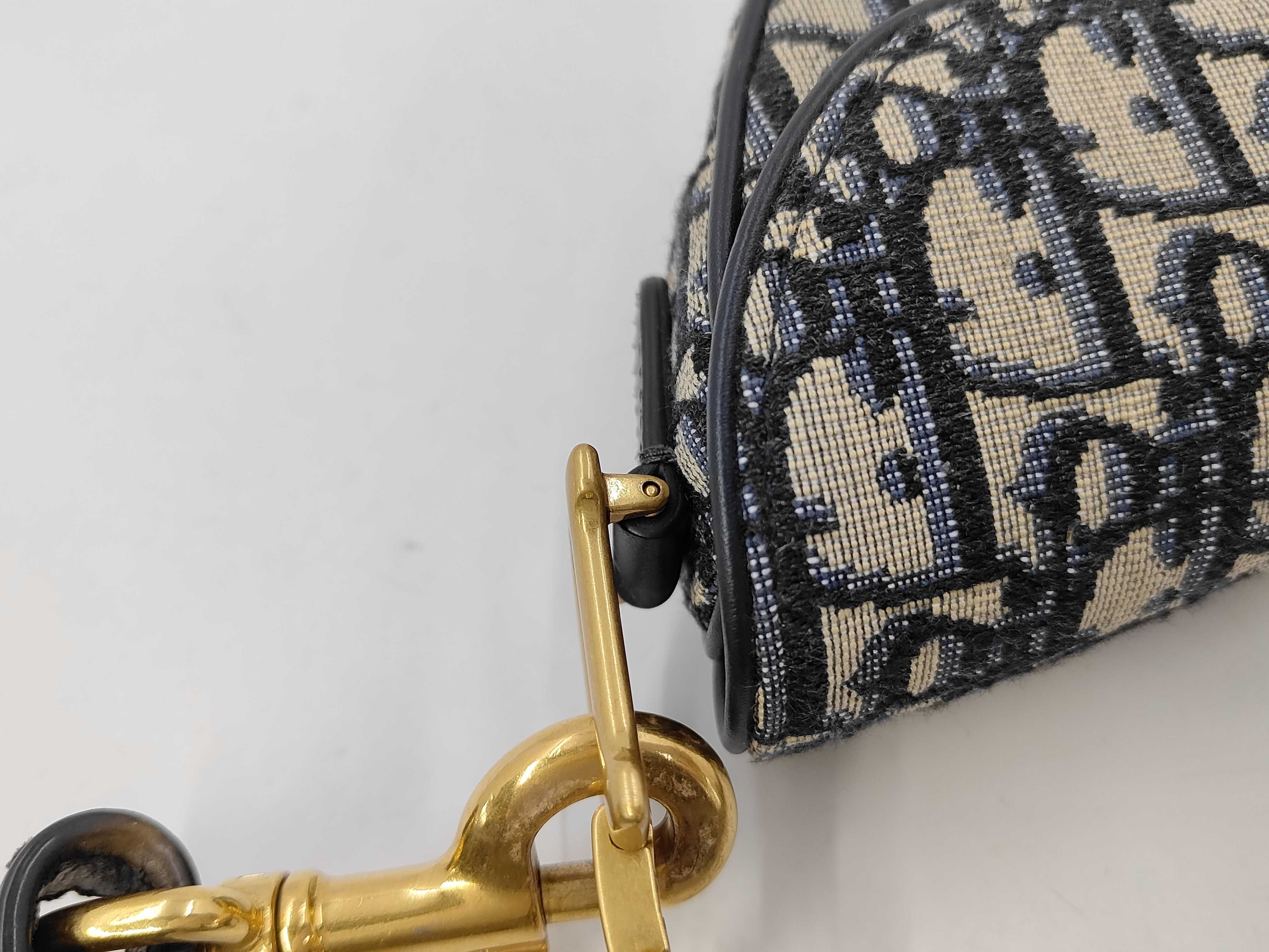 Christian Oblique Saddle Bag Navy Shoulder Bag — view 8