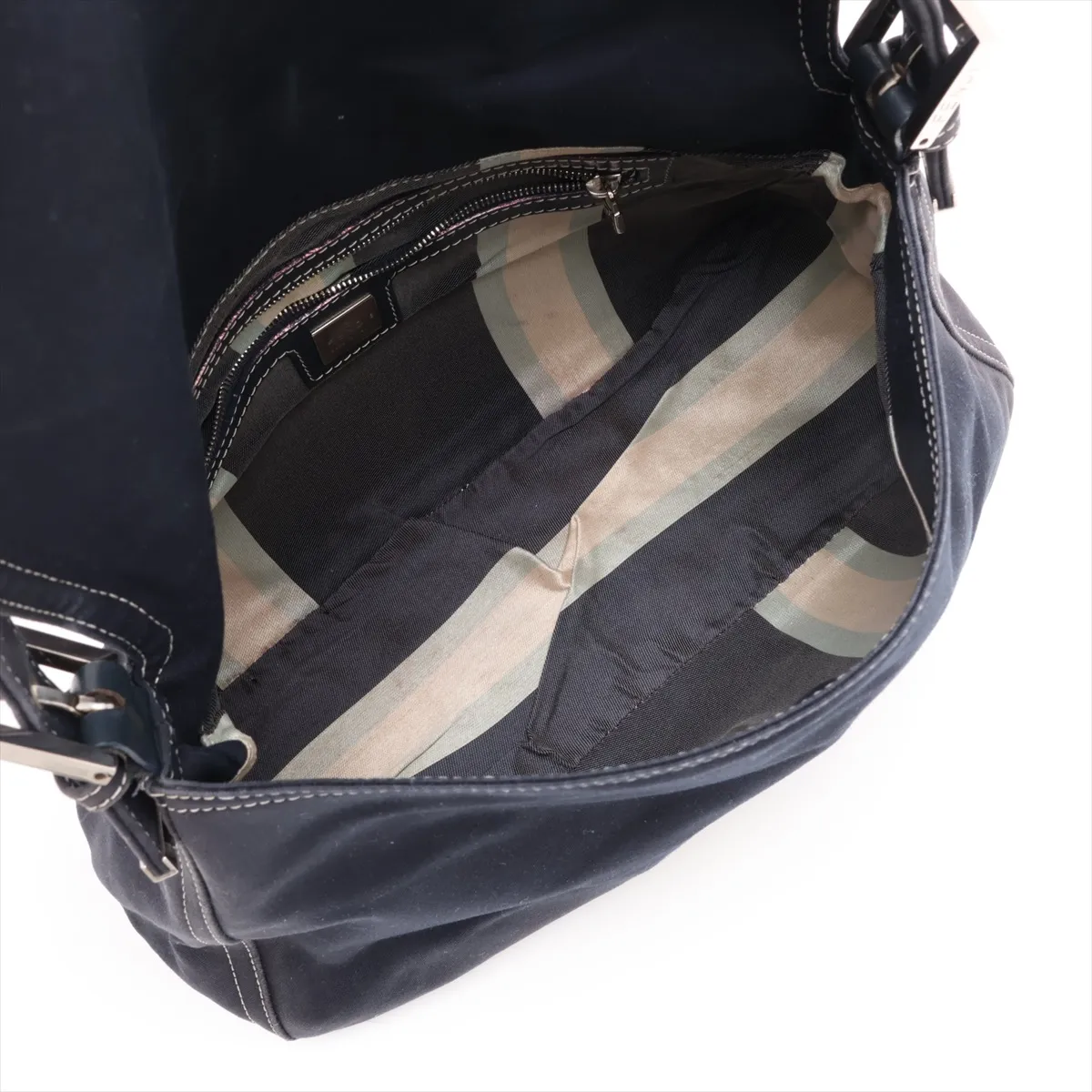 Mamma Bucket Denim Shoulder Bag, Blue, No screws or hardware on the clasp. — view 7