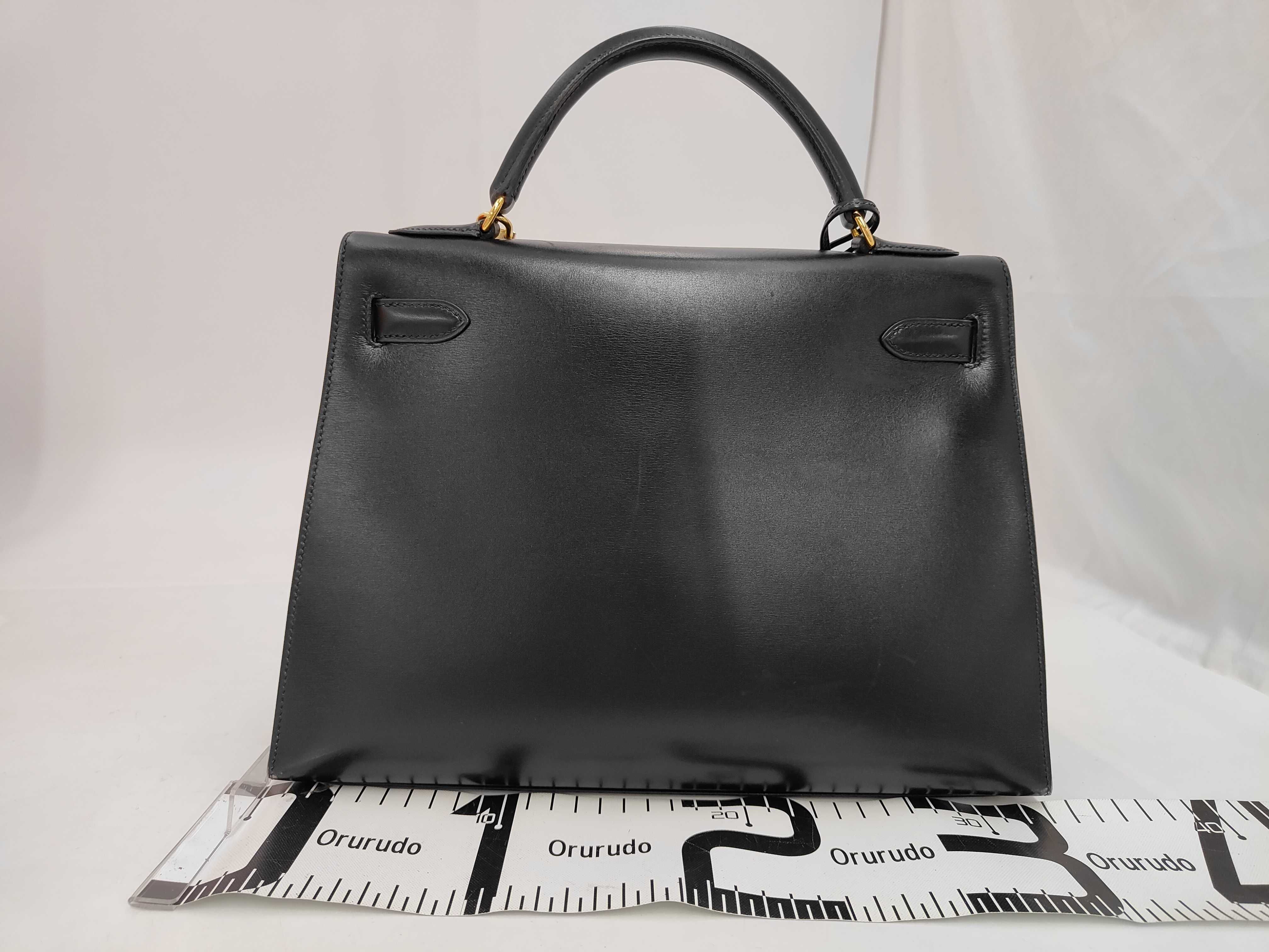 Kelly 32 Box Calf Black Gold Hardware C Stamp Handbag — view 2