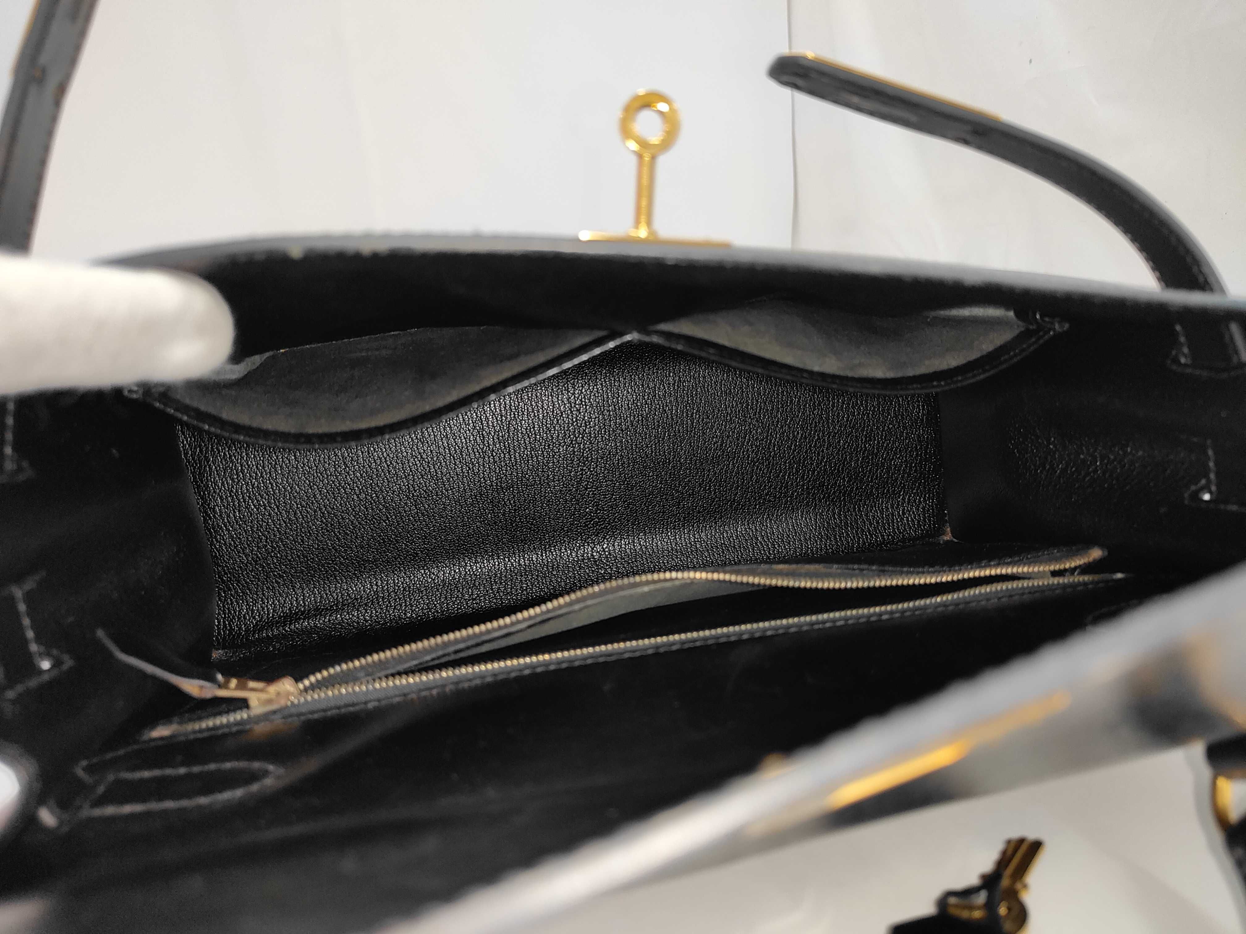 Kelly 32 Box Calf Black Gold Hardware C Stamp Handbag — view 8