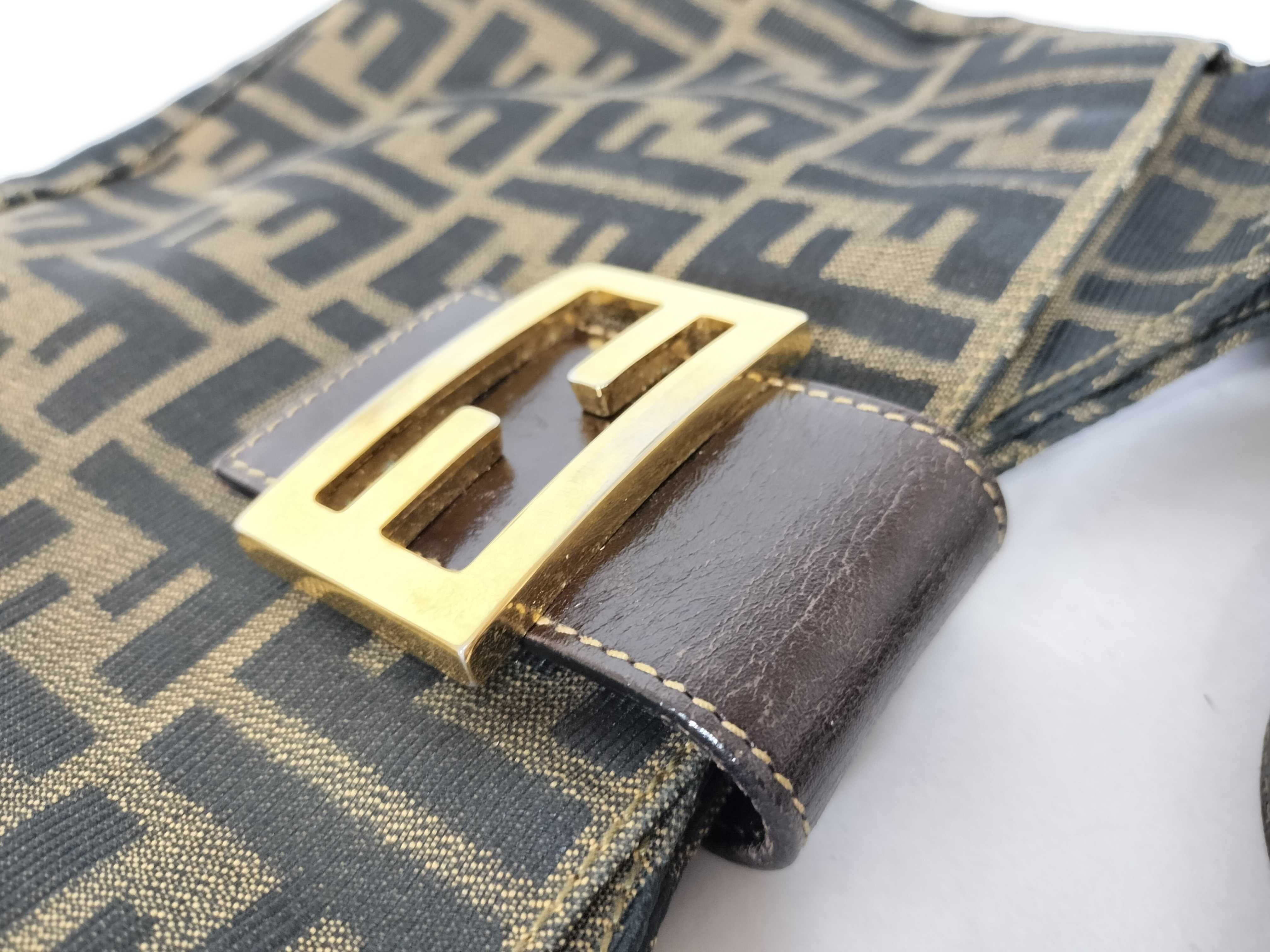 Mamma Fendi Mamma Bucket Shoulder Bag — view 9
