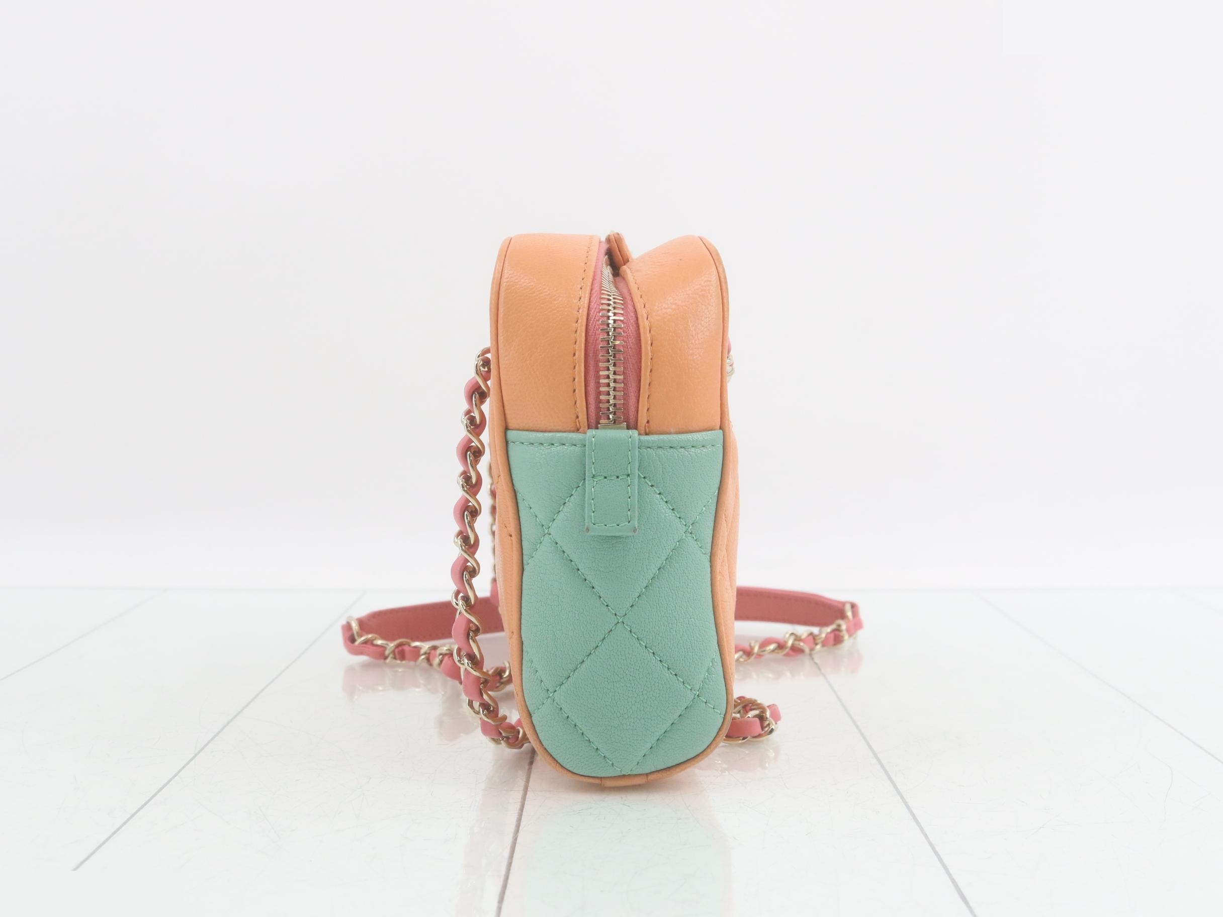 Matelassé (Bag) - Chain Shoulder Bag - Coco Mark - Multicolor — view 4