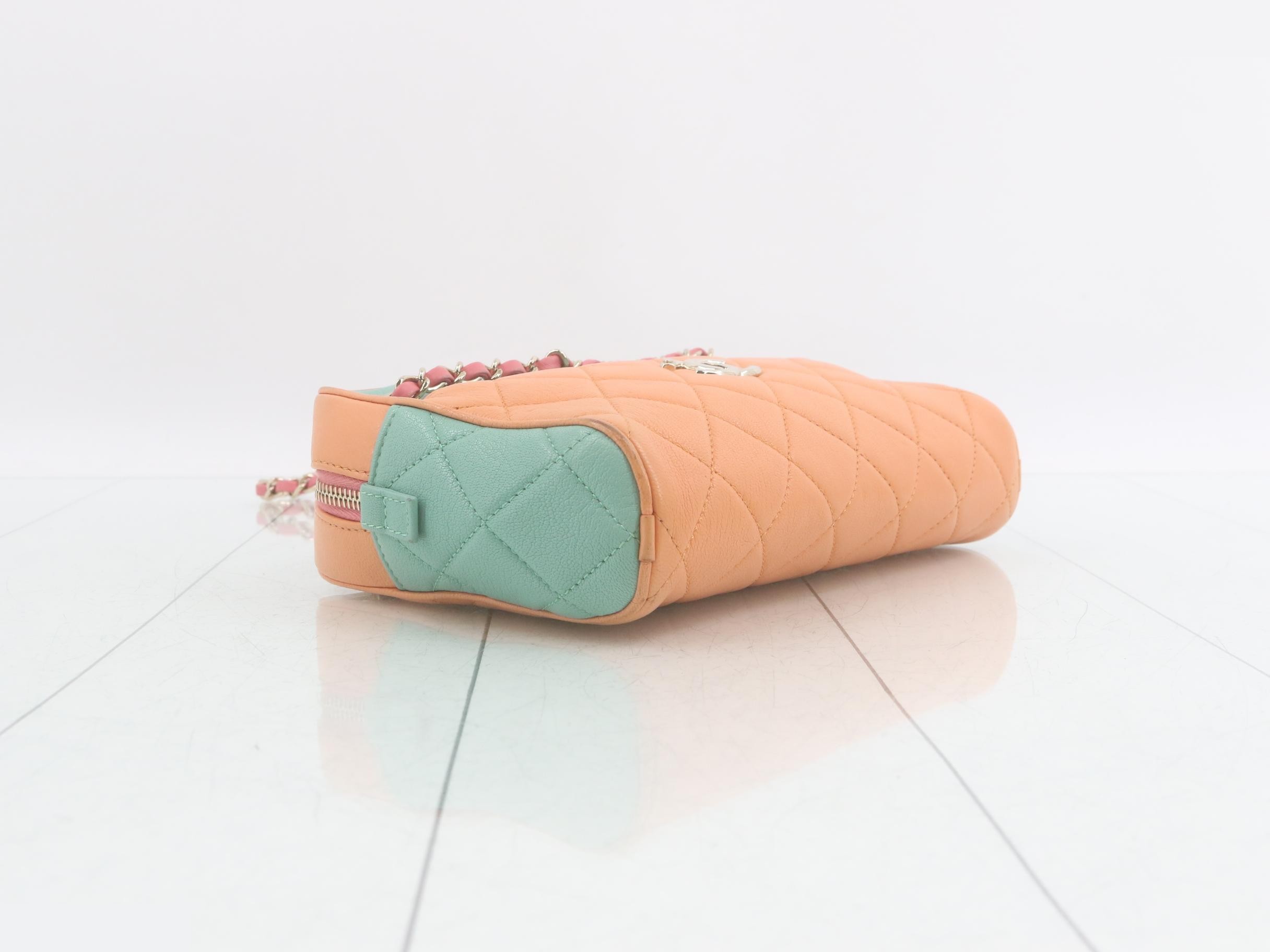 Matelassé (Bag) - Chain Shoulder Bag - Coco Mark - Multicolor — view 5