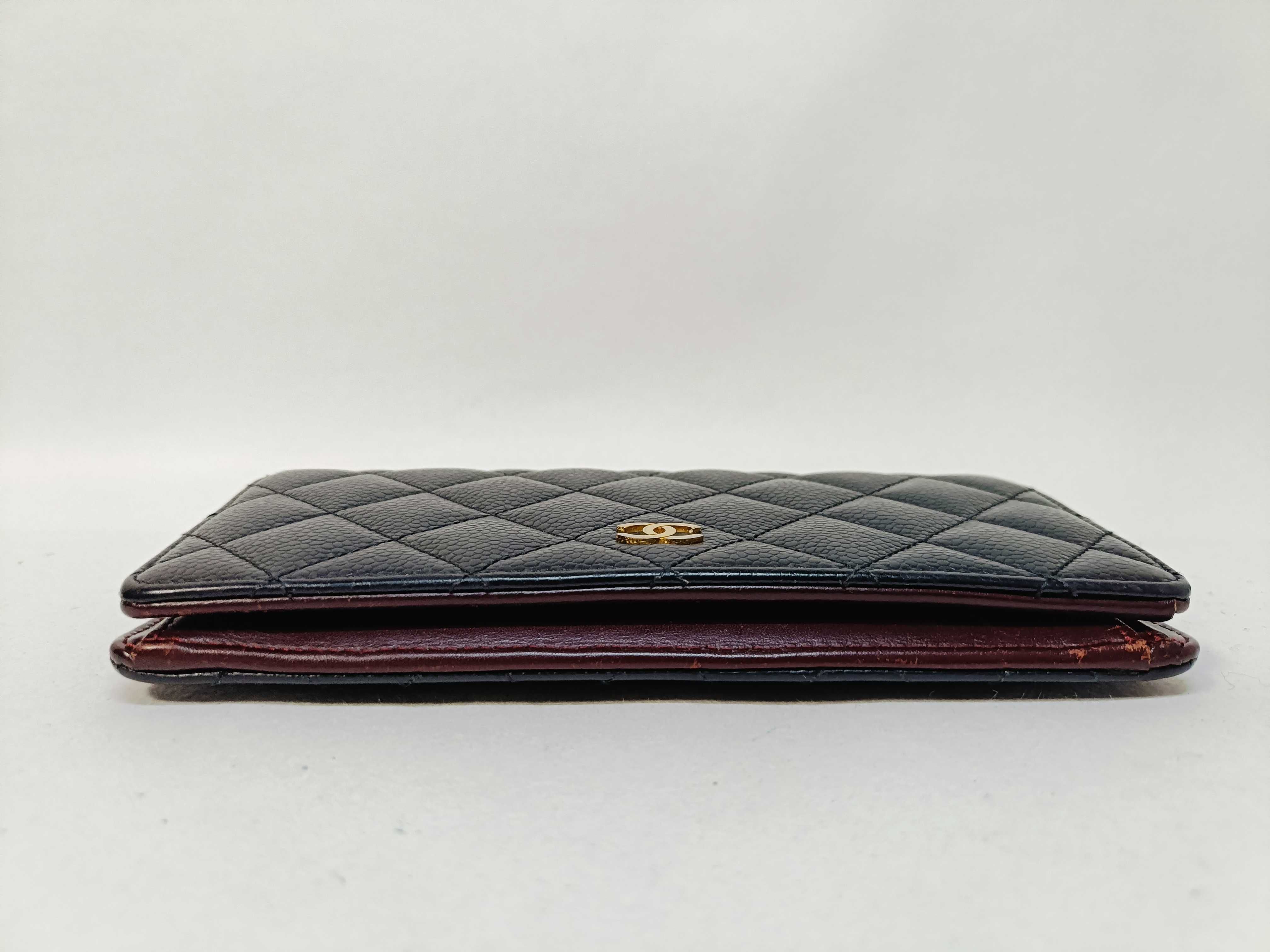 Caviar Skin Matelassé Bi-fold Wallet — view 4