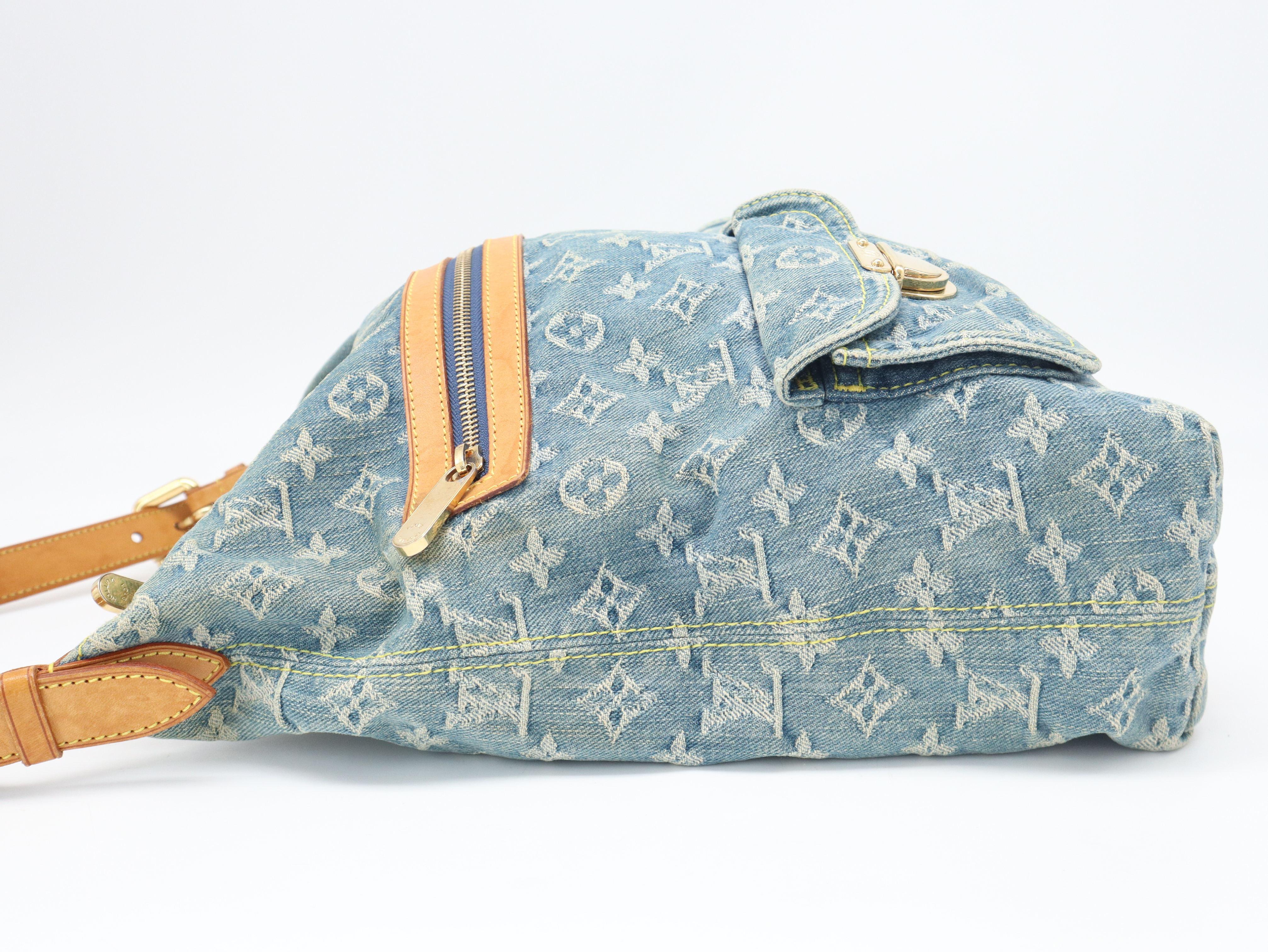 M95048 Monogram Denim Baggy GM Shoulder Bag — view 3