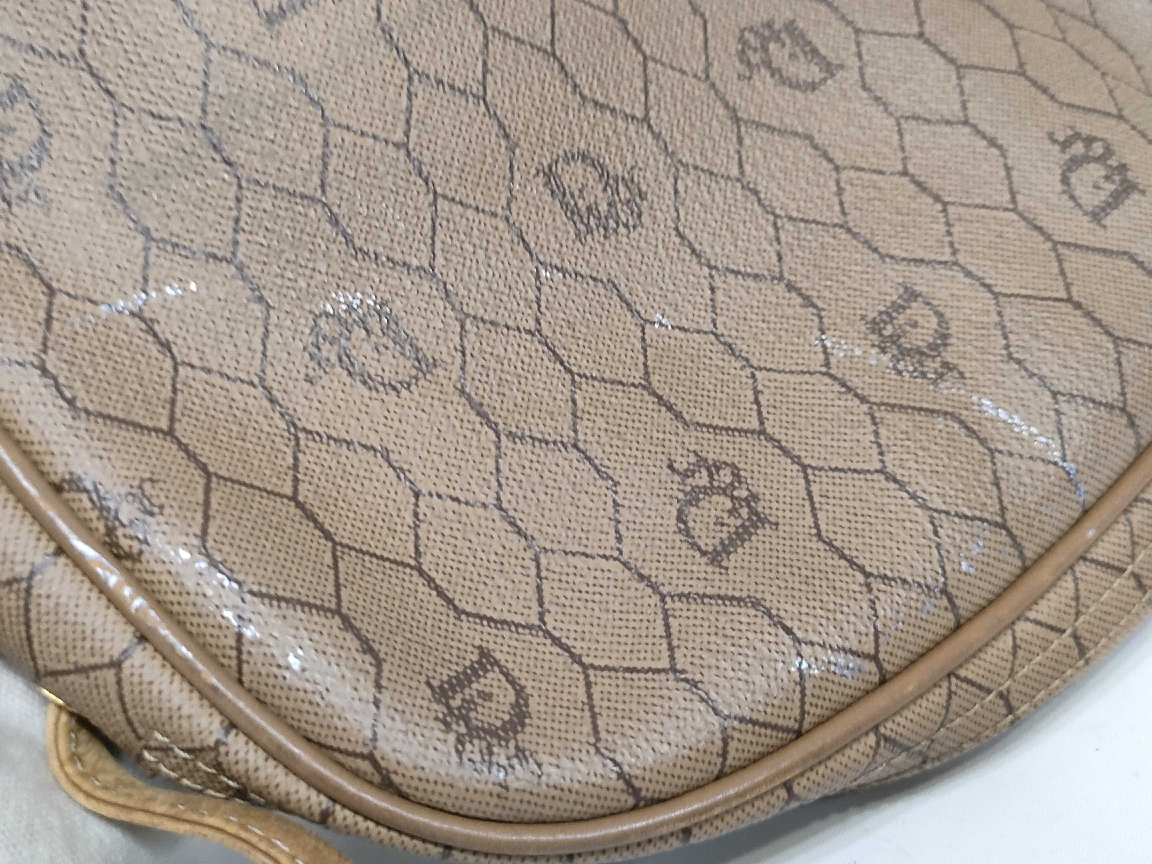 Honeycomb Pattern Shoulder Bag — view 13