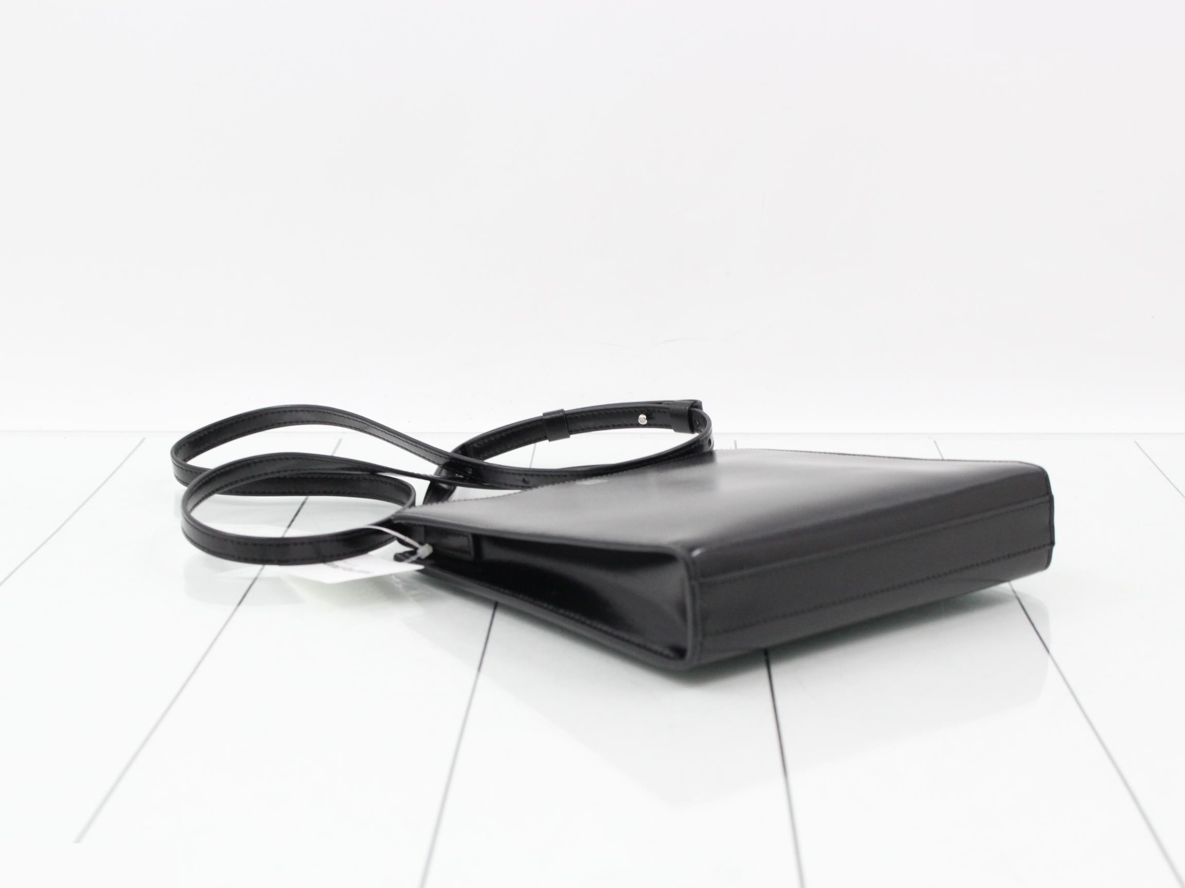 4G Crossbody Bag, Black Leather, Made in Italy — view 5