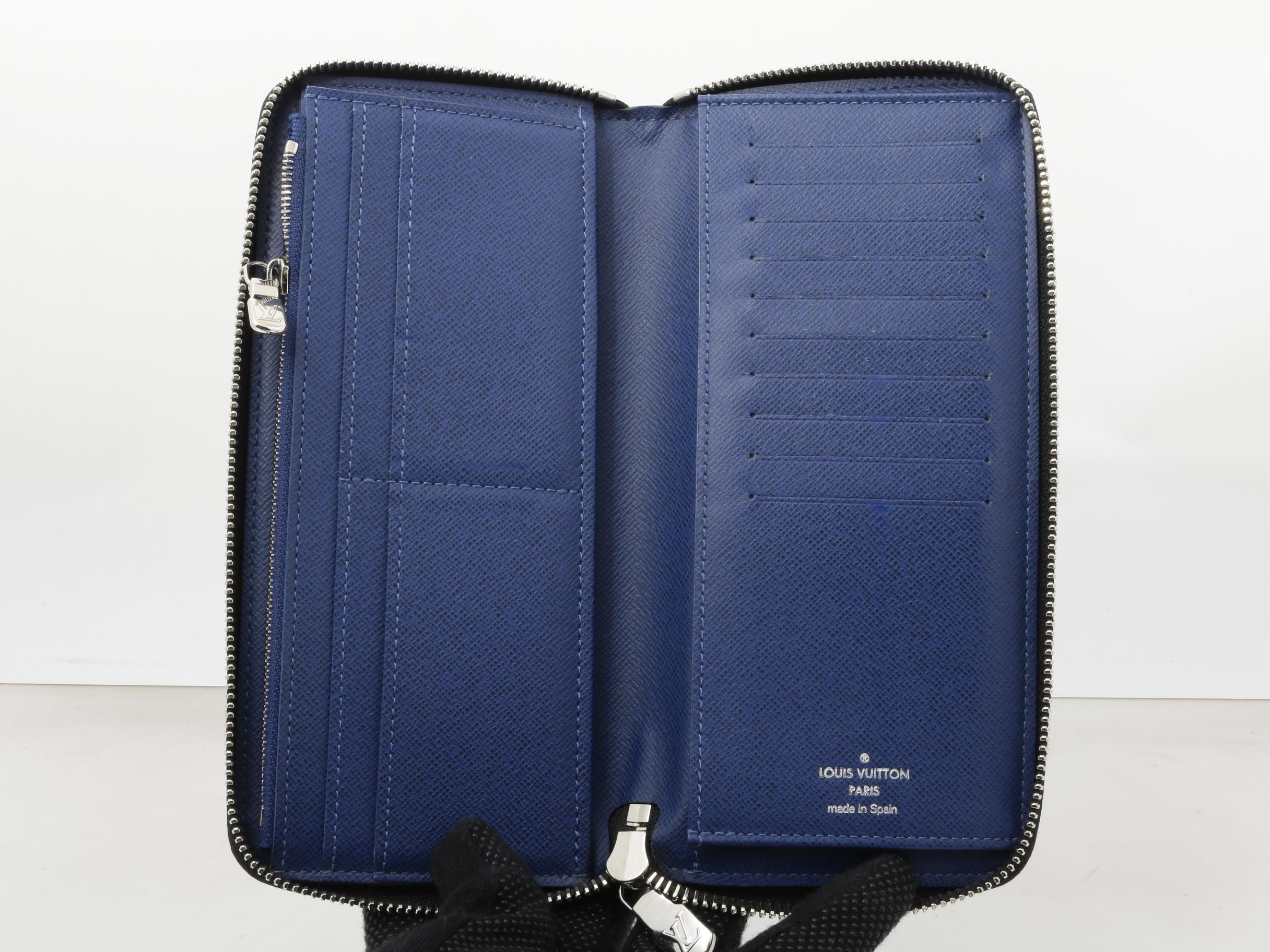 Zippy Wallet Vertical Long Wallet Navy Blue — view 4