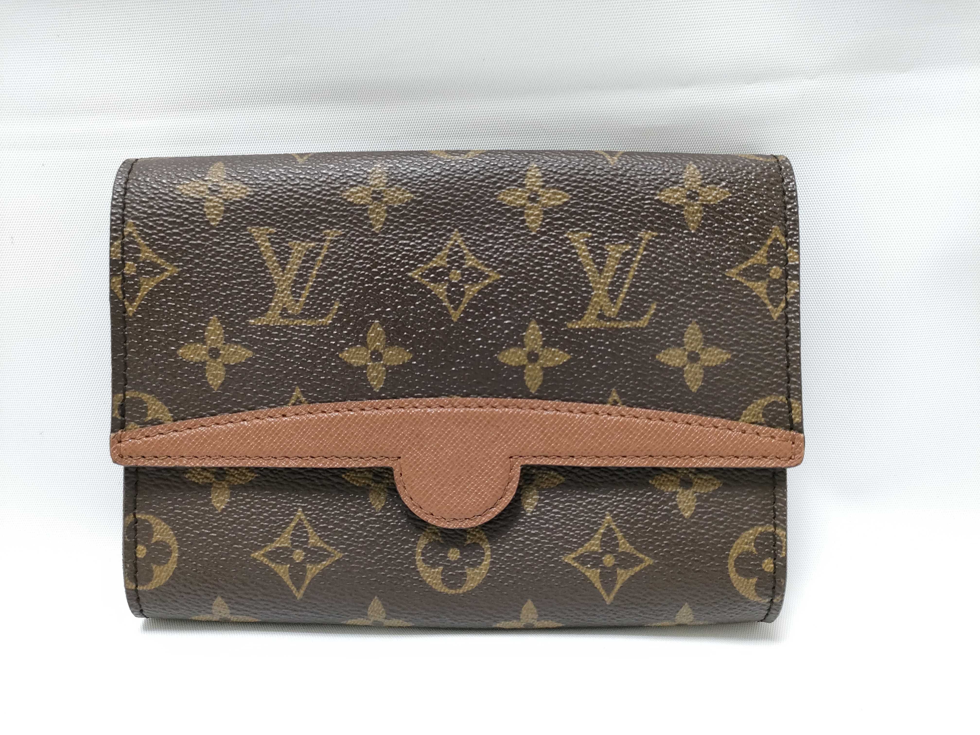 Monogram Arche M51975 Pouch